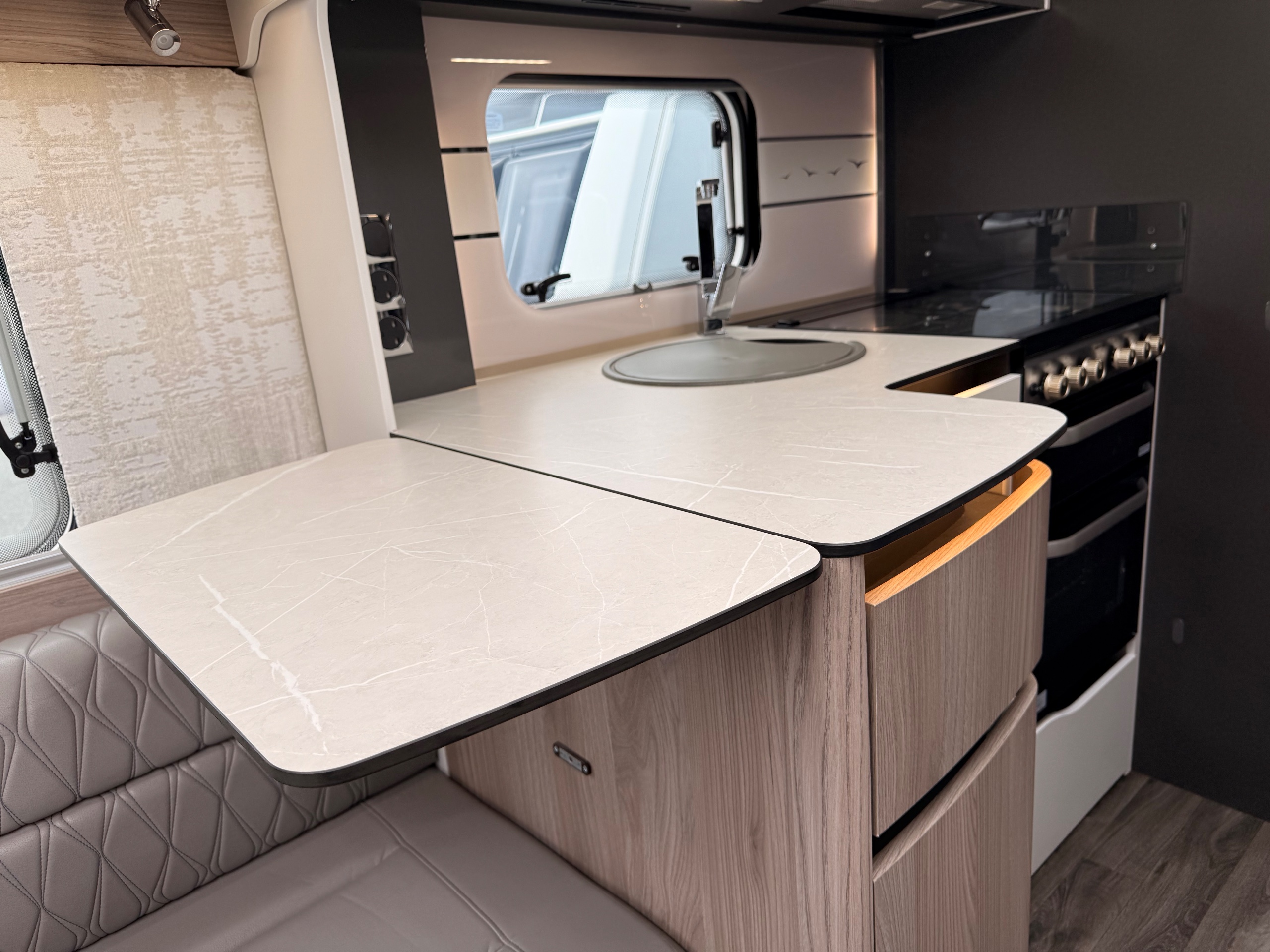 2024 Swift Elegance 760 GRANDE WITH E&P SELF LEVELLING