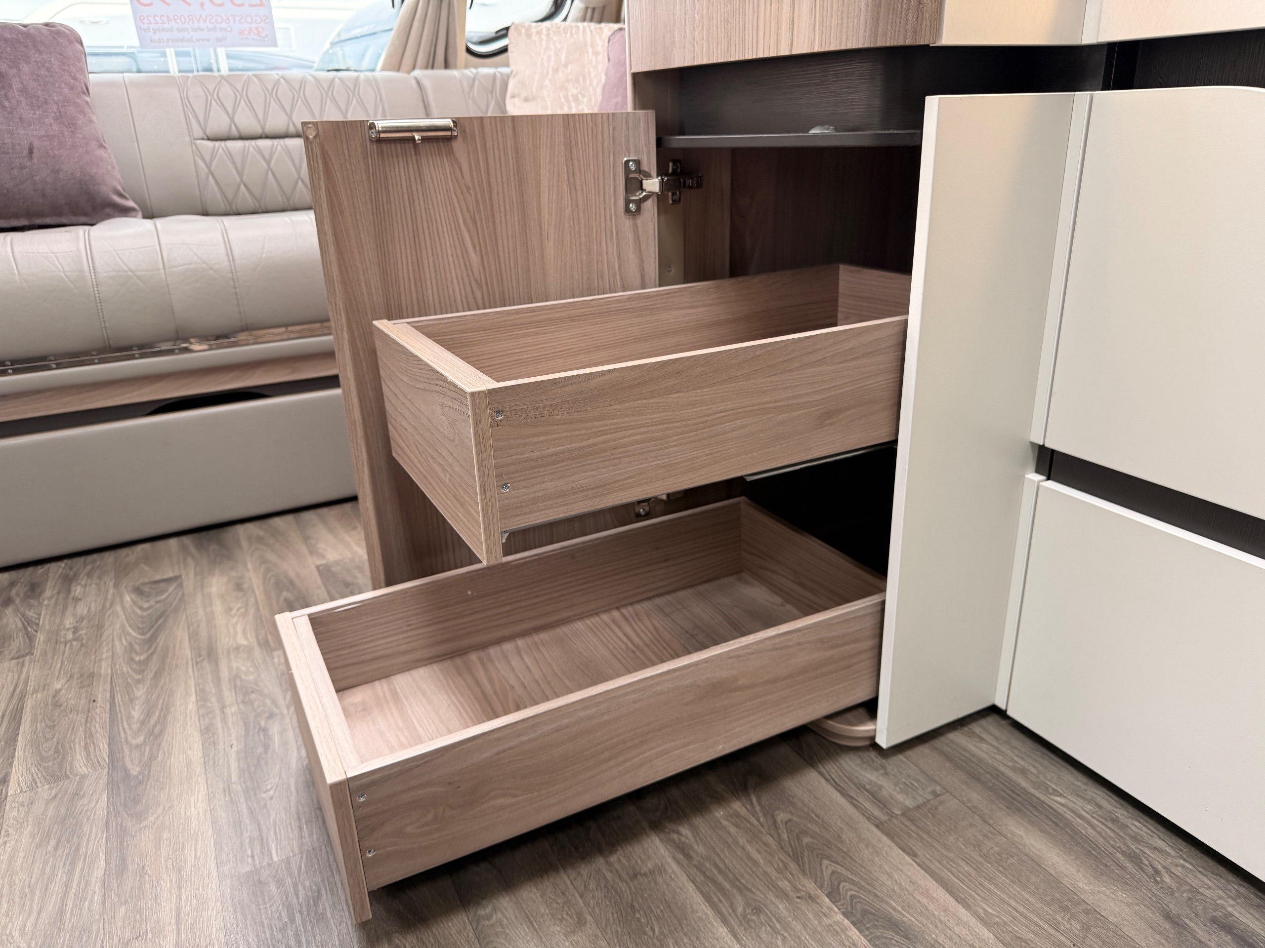 2024 Swift Elegance 760 GRANDE WITH E&P SELF LEVELLING
