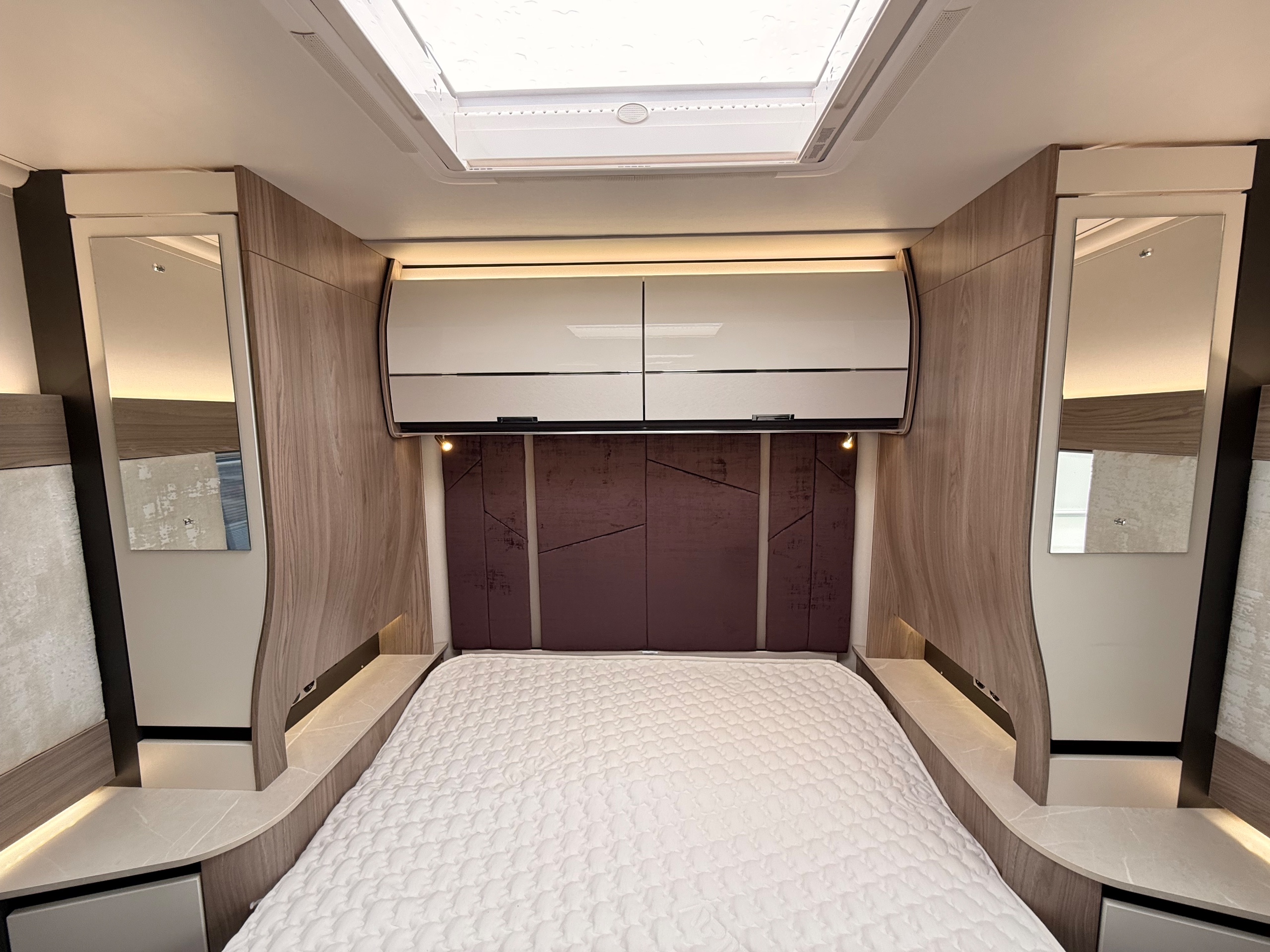 2024 Swift Elegance 760 GRANDE WITH E&P SELF LEVELLING