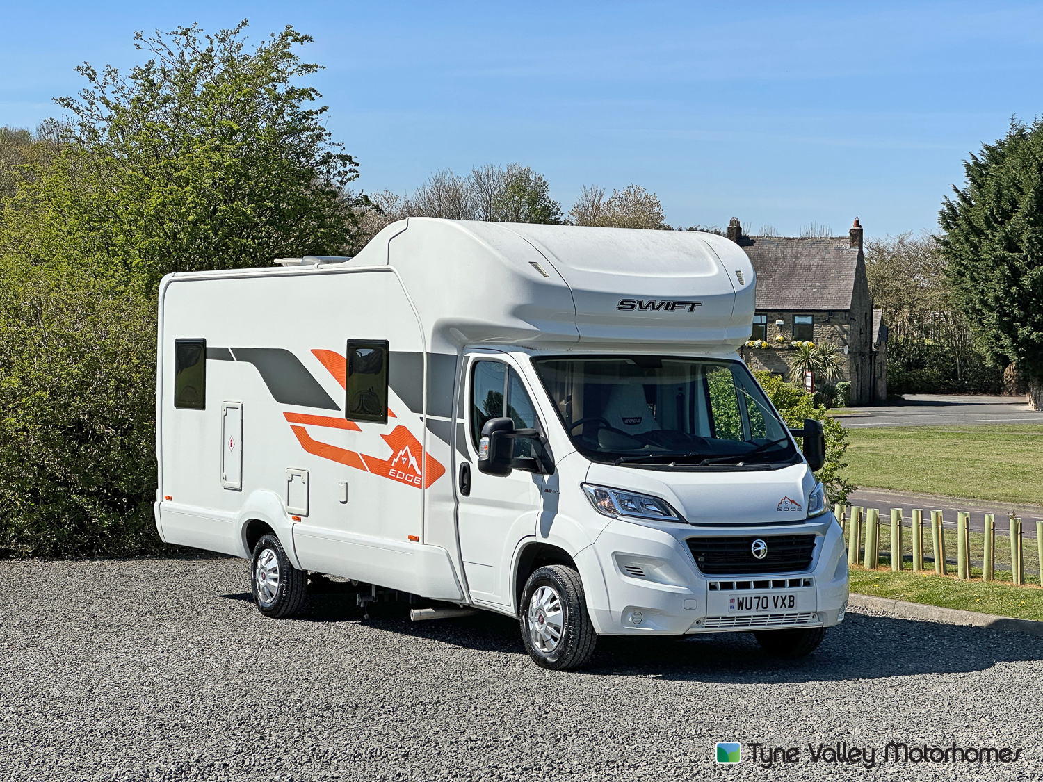 Swift Edge 486 - Exterior - Front
