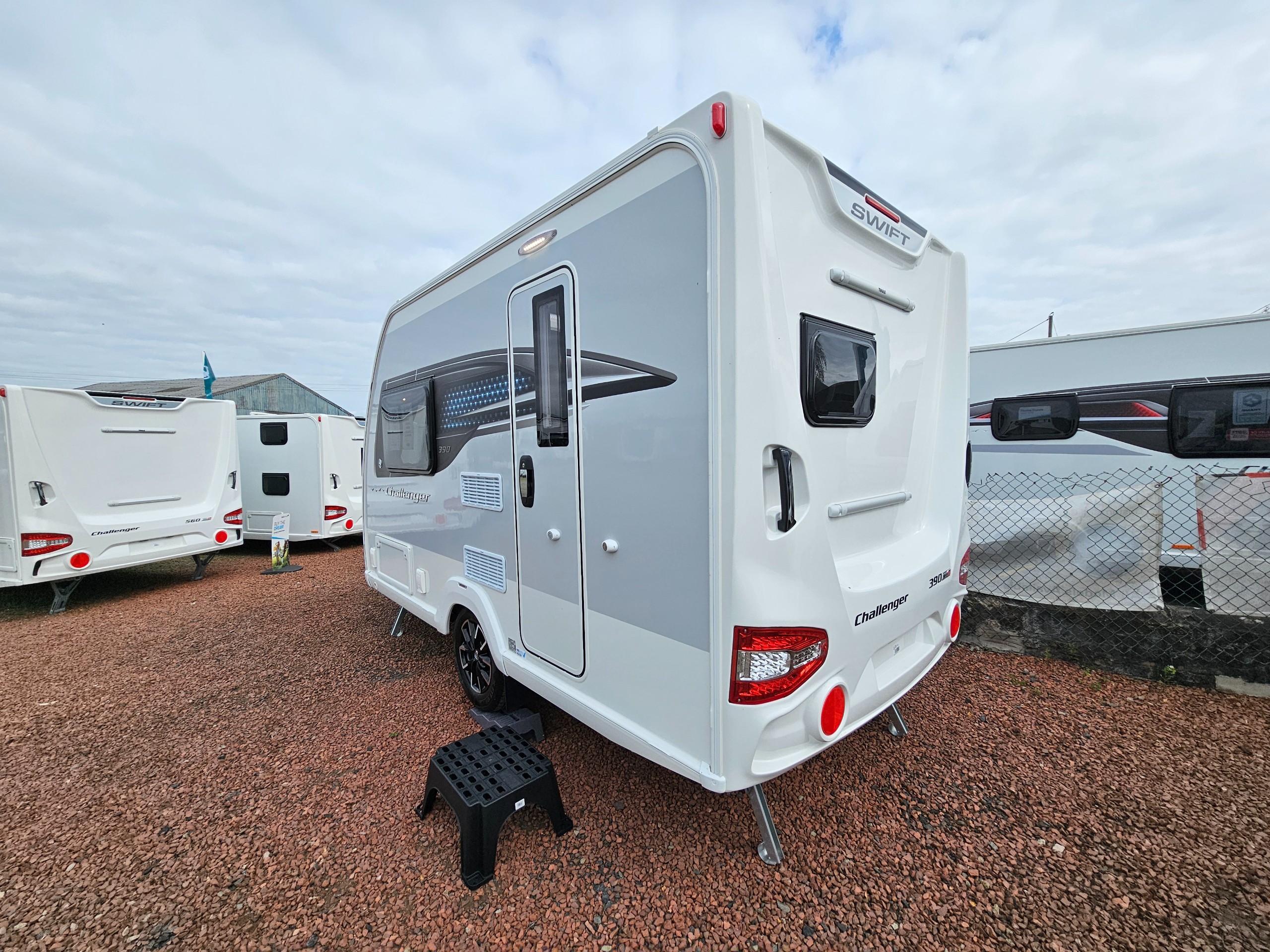 2027 Swift Challenger 390