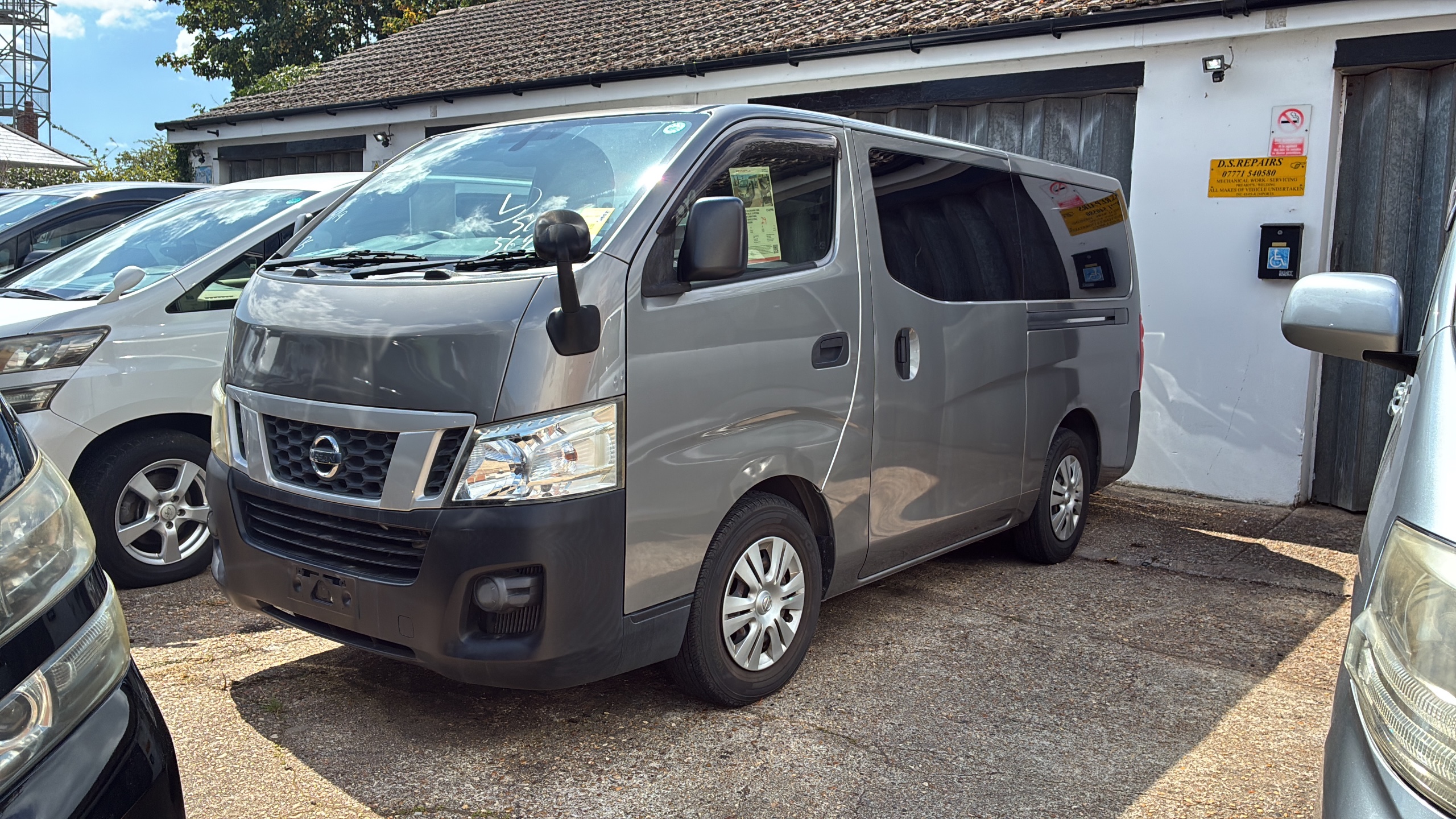 2012 Nissan NV350 CARAVAN LONG DX, 5 SEAT, LOW MILES 2.0 PETROL AUTOMATIC AIR CONDITIOING, PERFECT BASE VEHICLE FOR A CAMPER CONVERSION