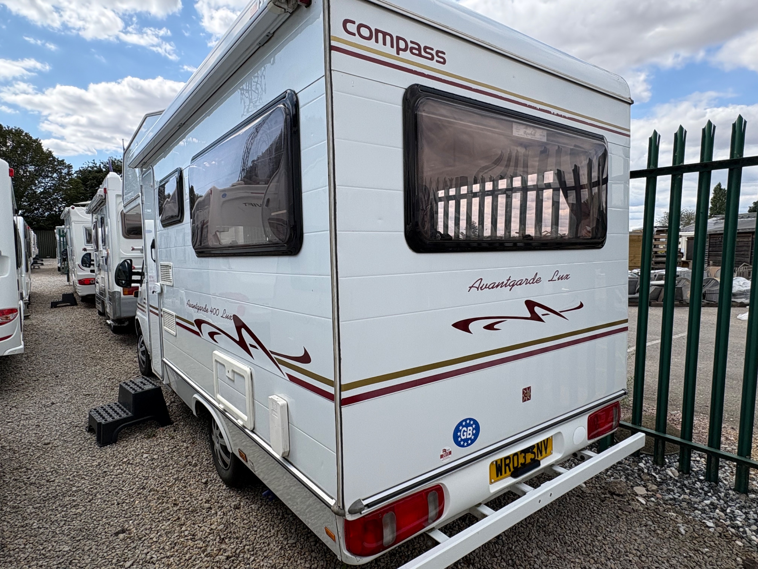 2003 Compass Avantgarde 400