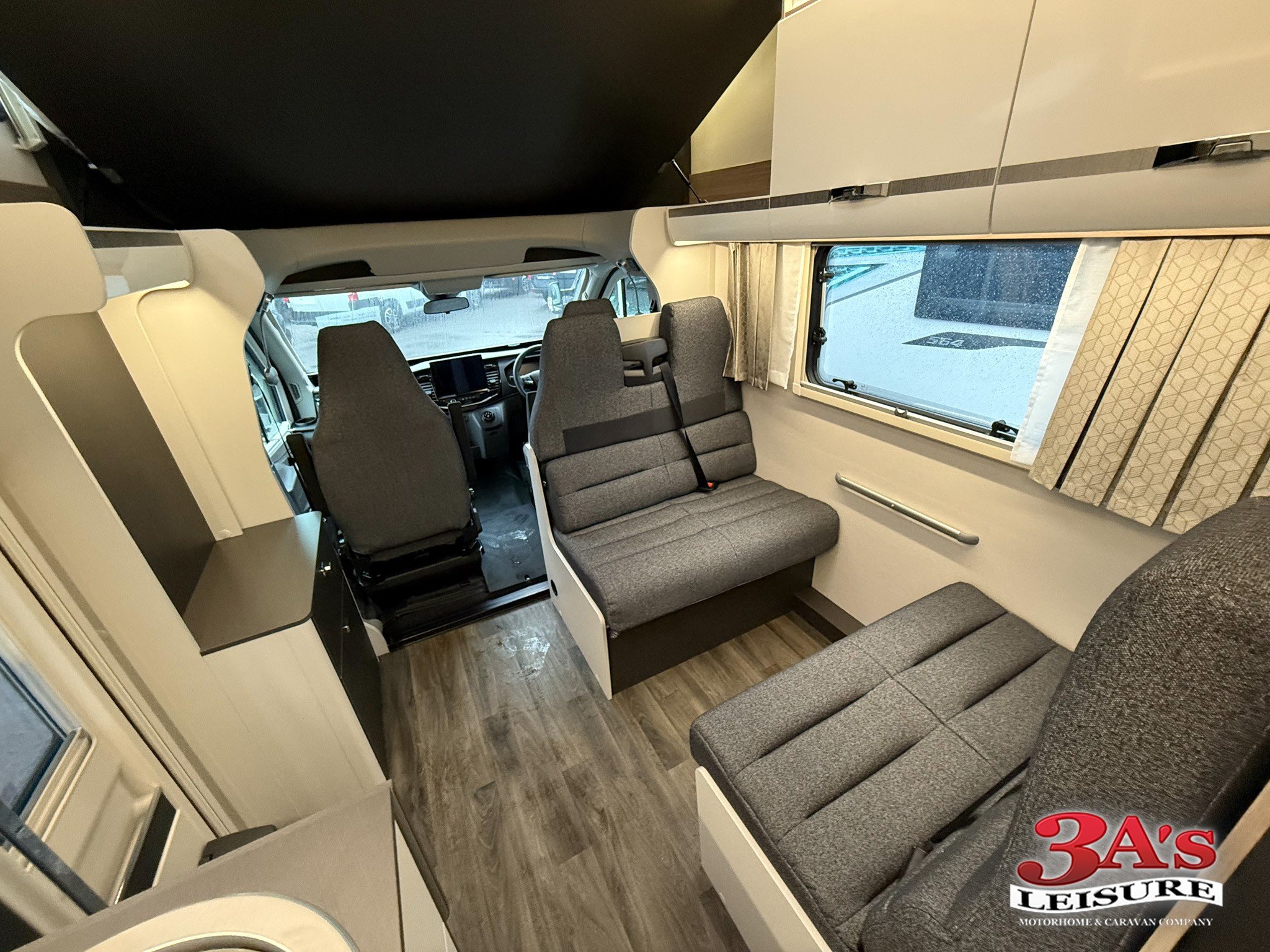 Swift Voyager 485