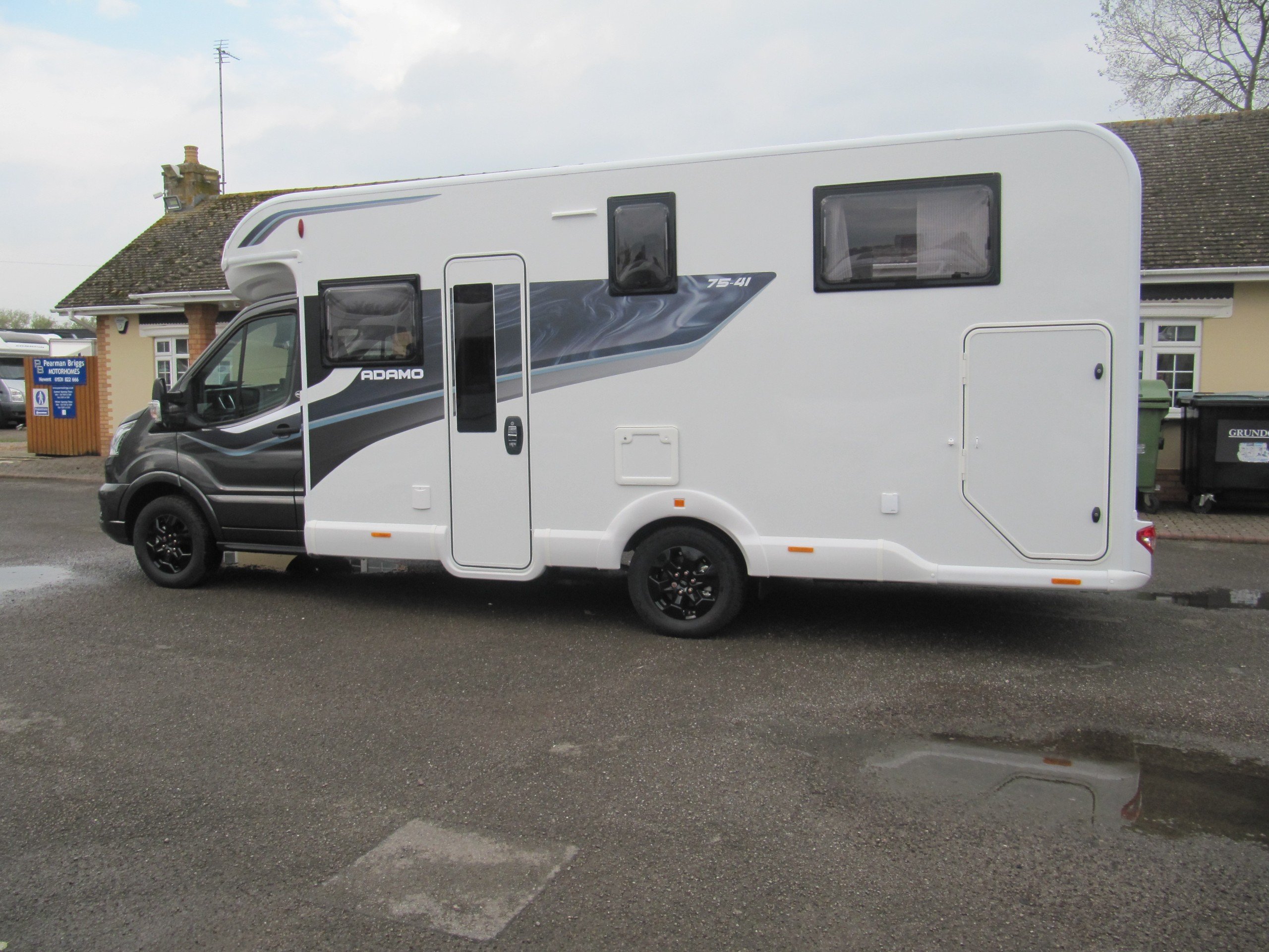 Exterior - Rear