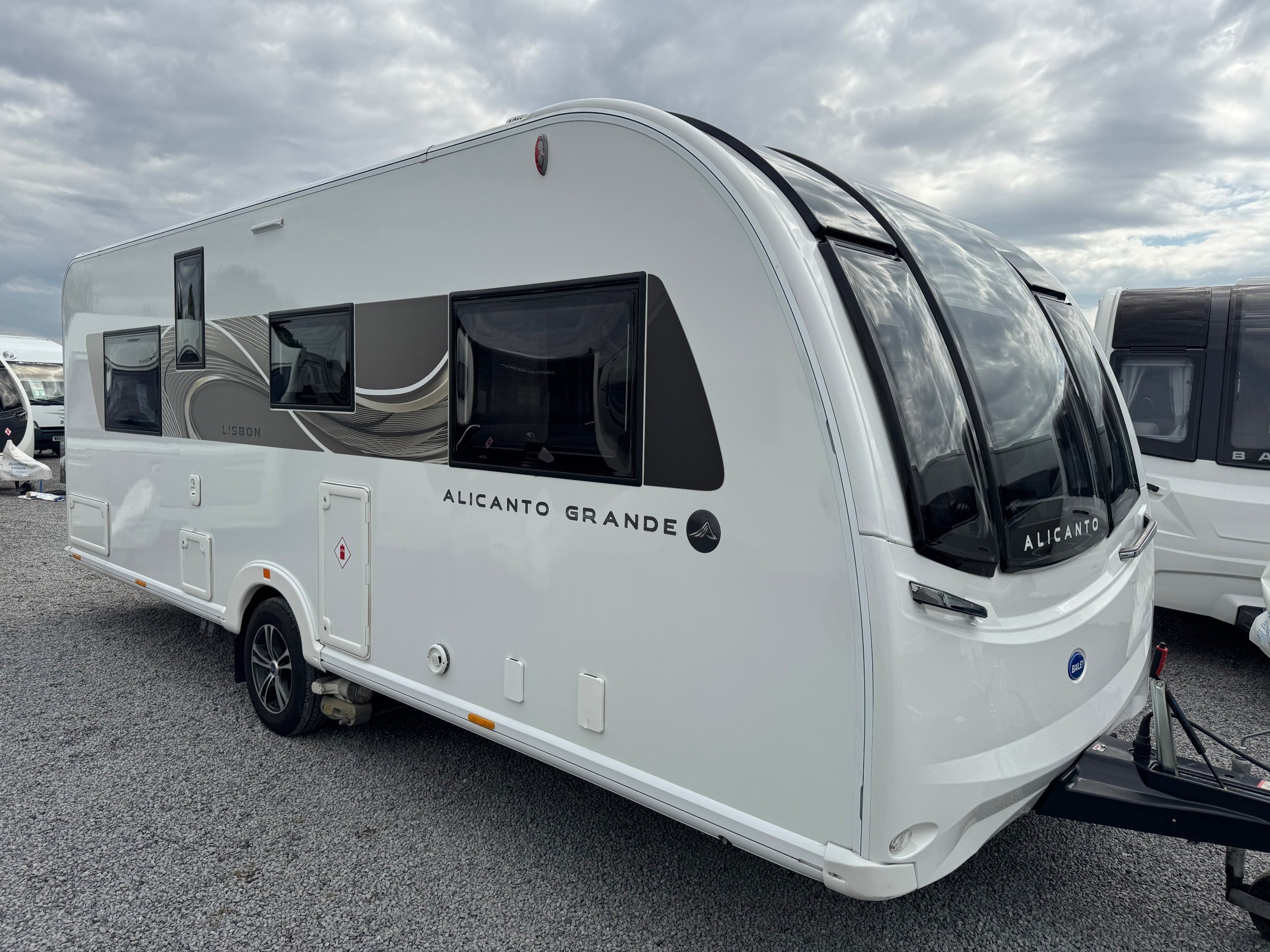 2024 Bailey Alicanto Grande Lisbon - Exterior - Front