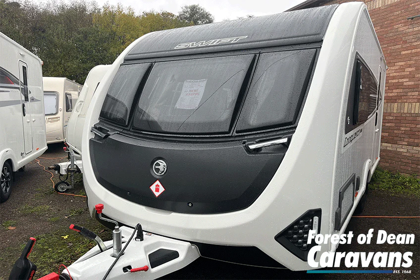 2026 Swift Conqueror 480 - Exterior - Front