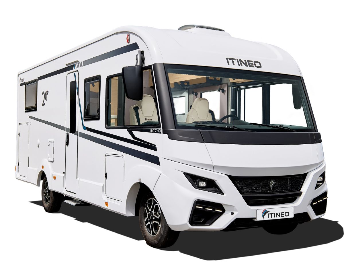 2027 Itineo MC740