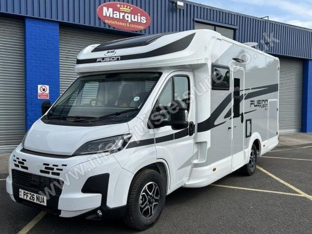 2025 MCLOUIS FUSION 360 - Exterior - Front