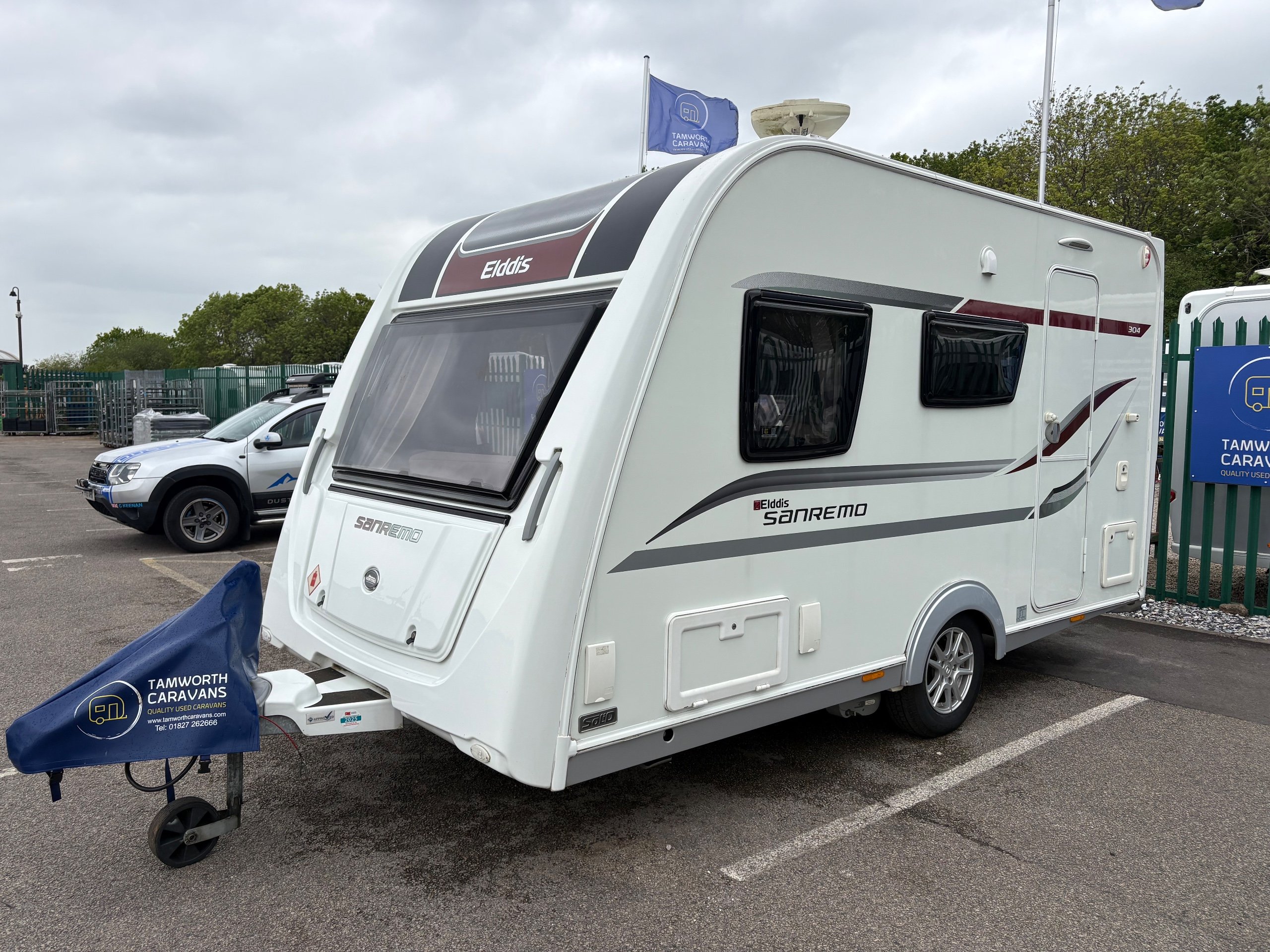 Elddis Xplore Sanremo 304 - Exterior - Front