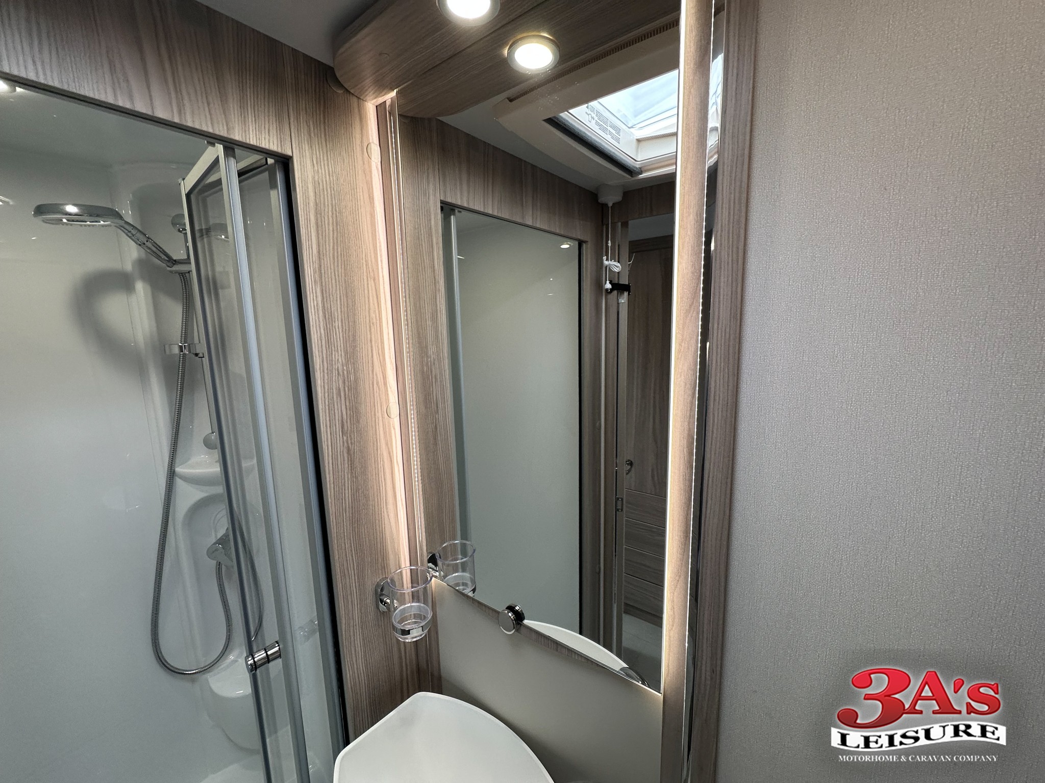 2023 Elddis Riva 585