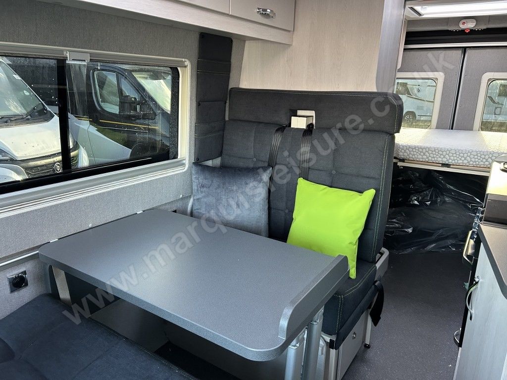 Auto-Sleepers ACTIVE FG635