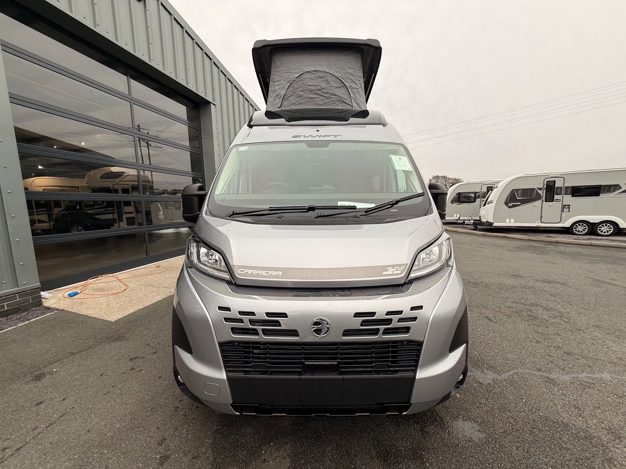 Swift Carrera 244