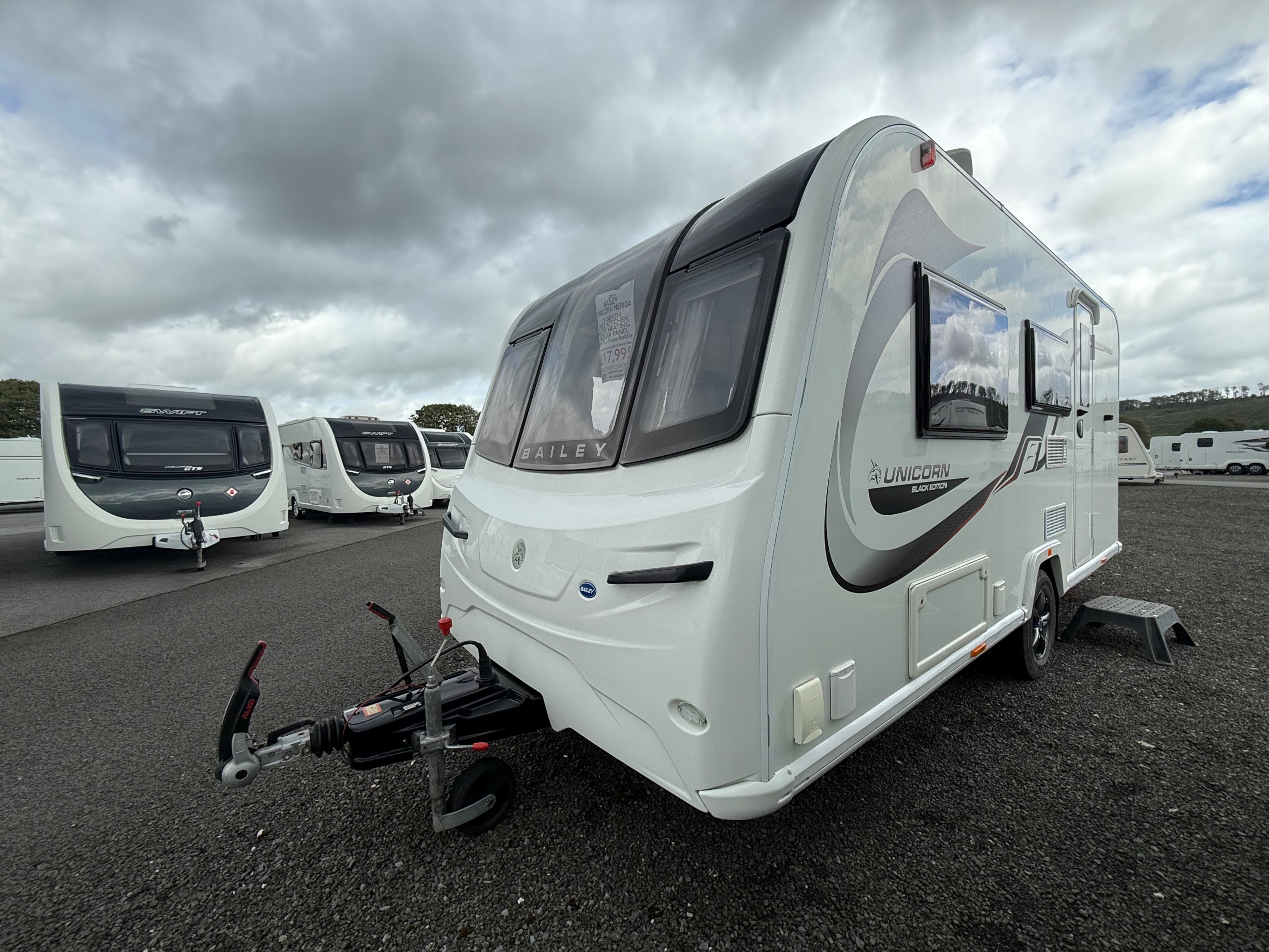 2020 Bailey Unicorn Merida BLACK EDITION