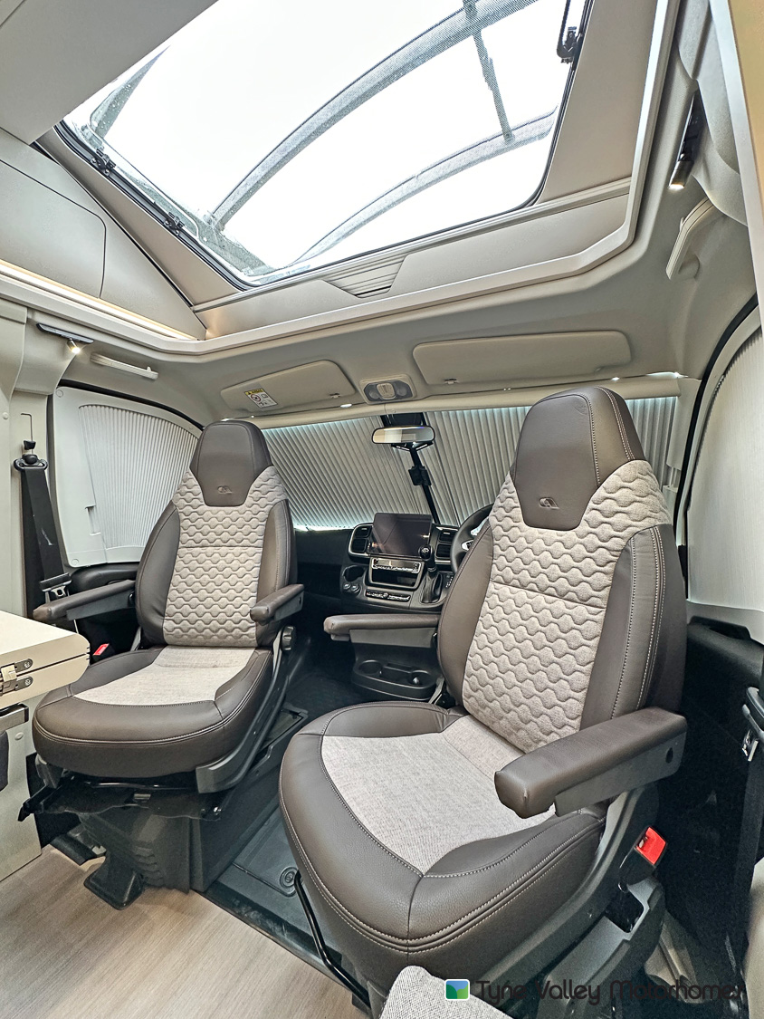 2026 Adria Matrix Supreme 670DC