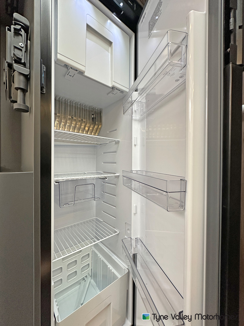 2026 Adria Matrix Supreme 670DC