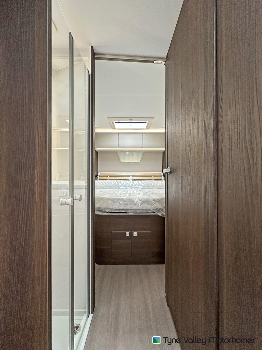 2026 Adria Matrix Supreme 670DC