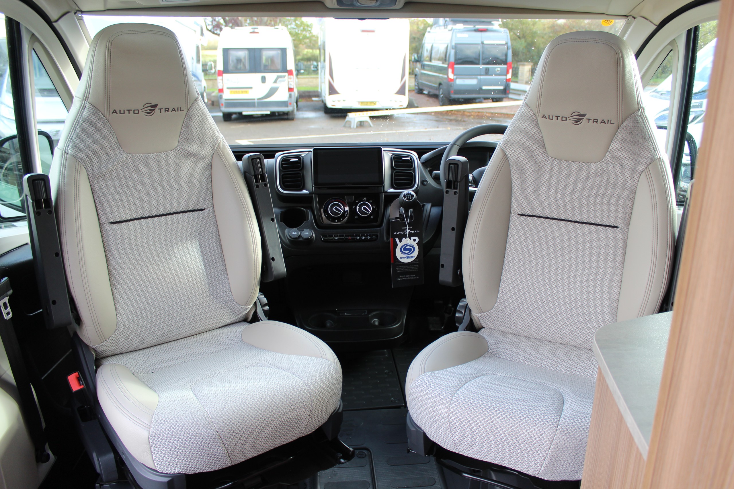 2027 Auto-Trail V-Line 635 SE