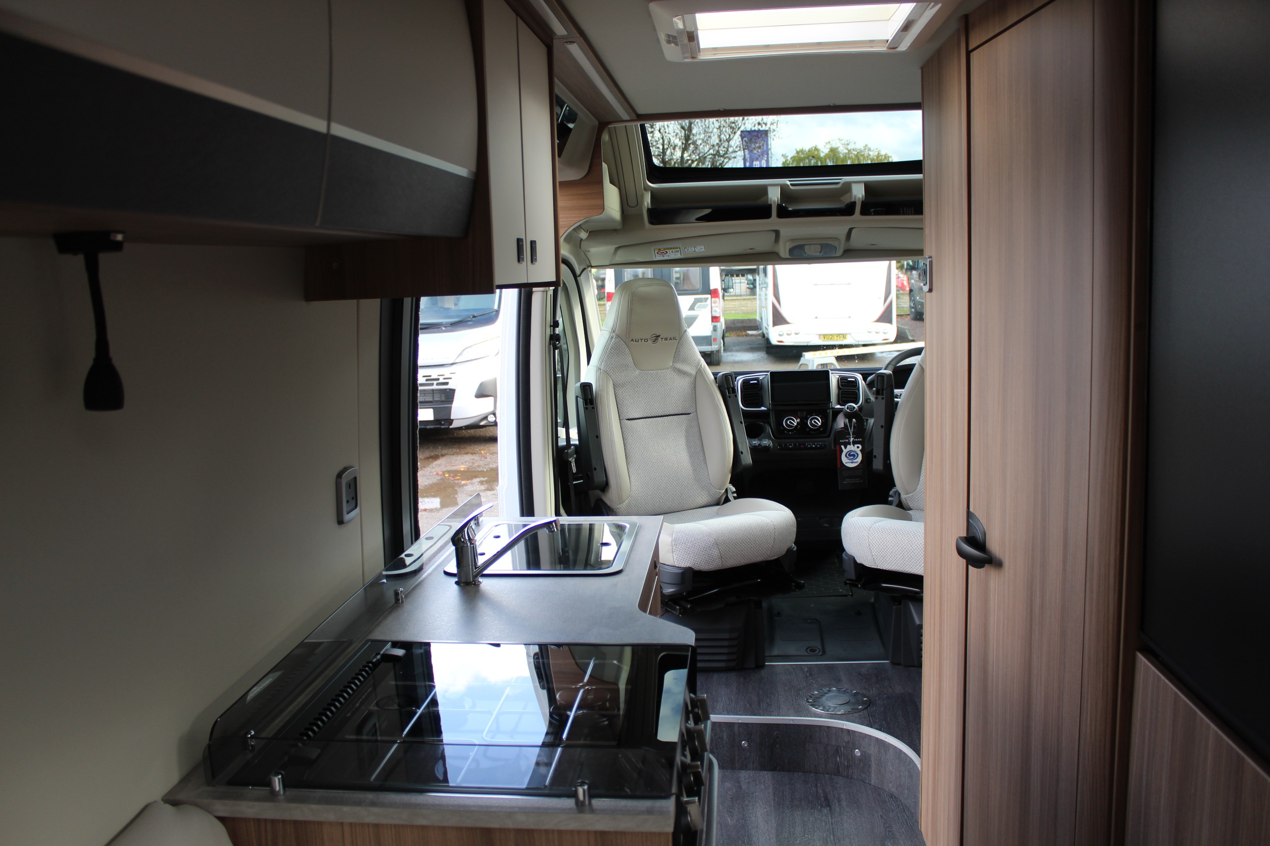2027 Auto-Trail V-Line 635 SE