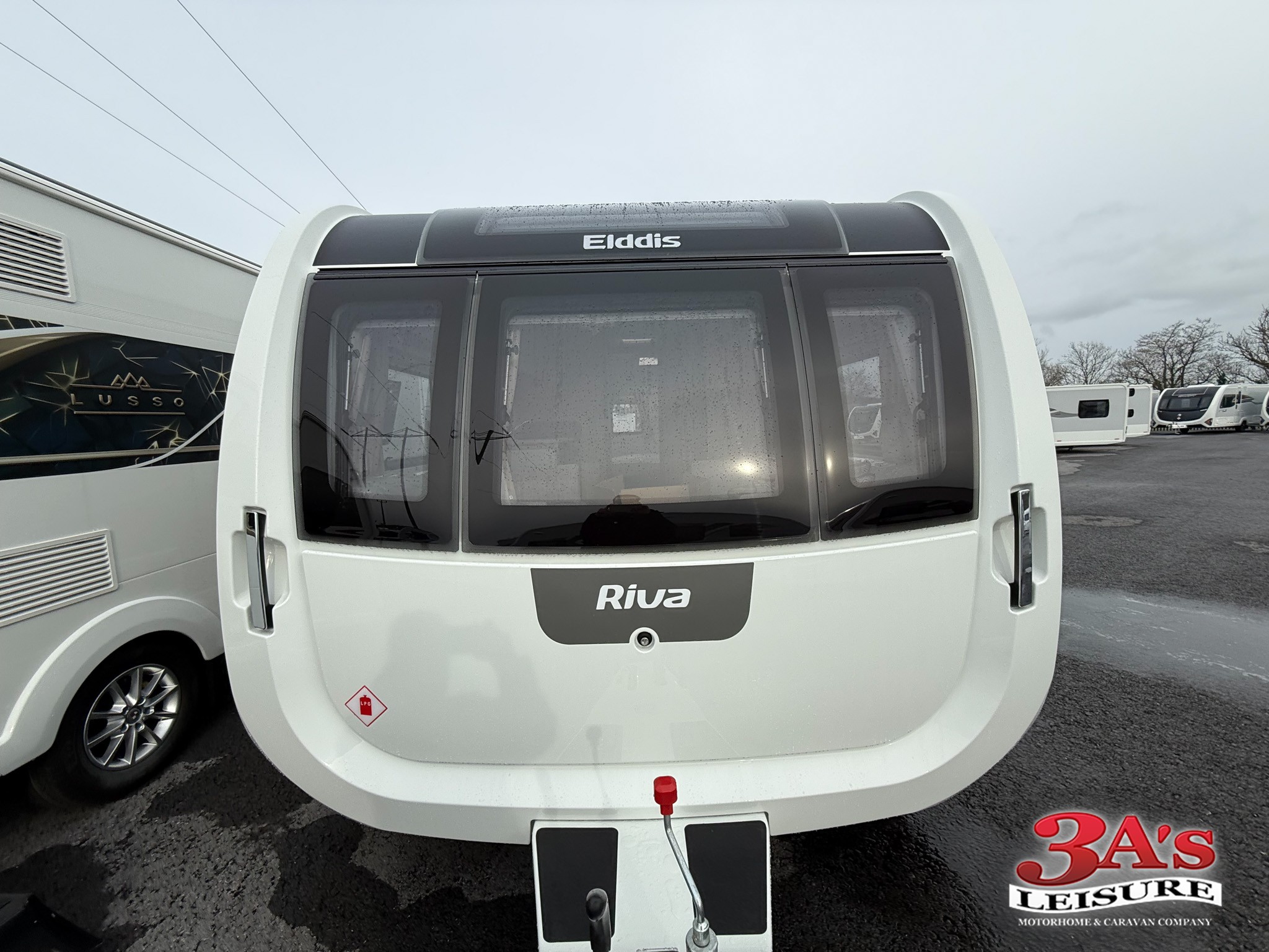 2025 Elddis Riva 860