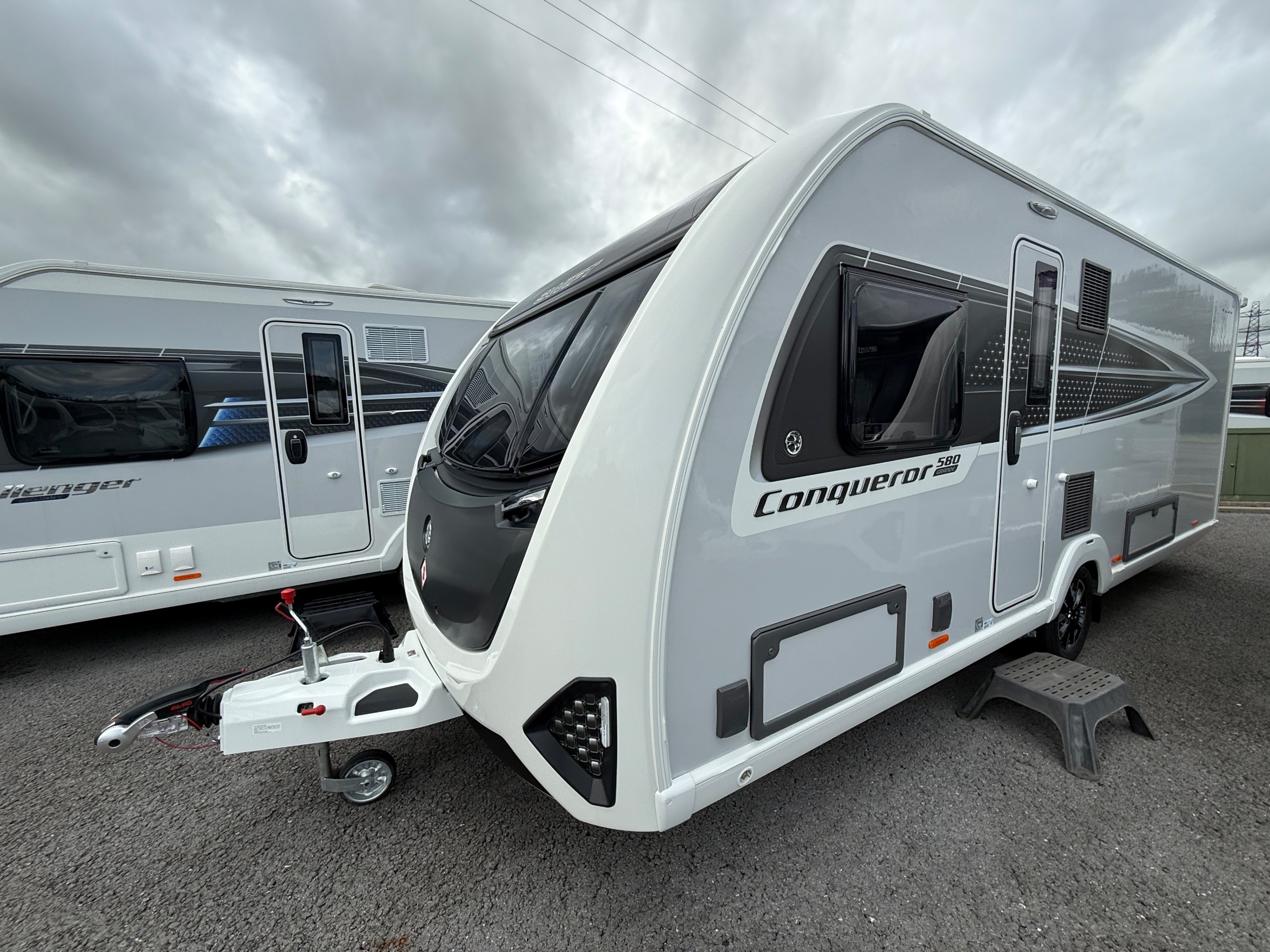 Swift Conqueror 580 Grande - Detail Shot
