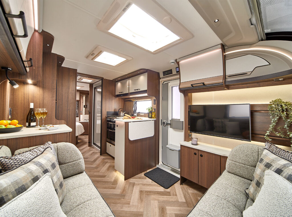 Coachman Laser 845 Xtra