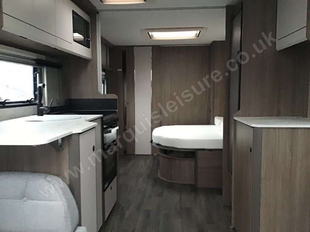 COACHMAN ACADIA 675 XTRA