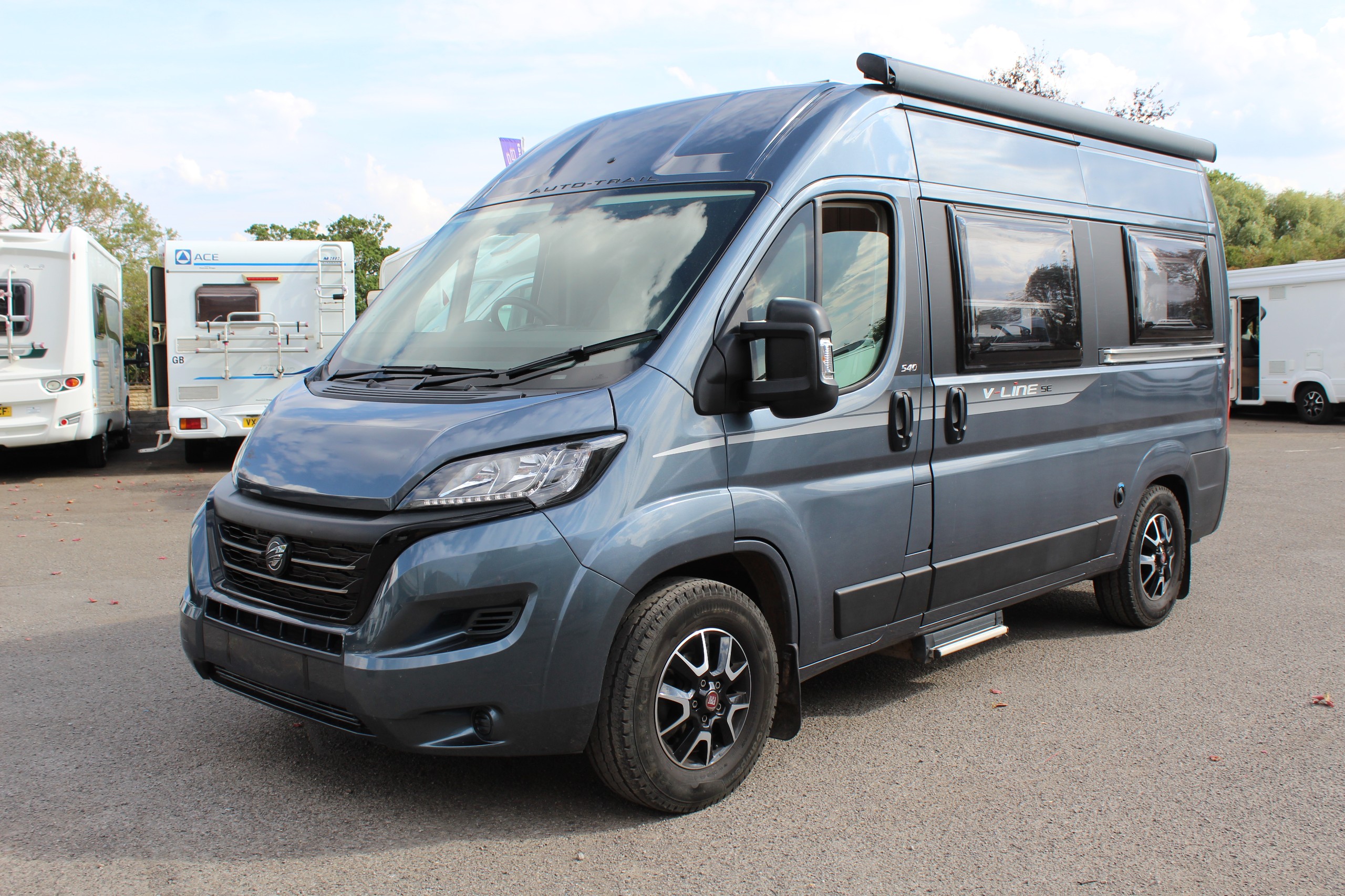 Auto-Trail V-Line 540 SE - Photo 1
