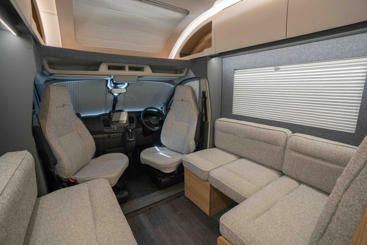 2024 Auto-Trail Excel 675B 170BHP Auto