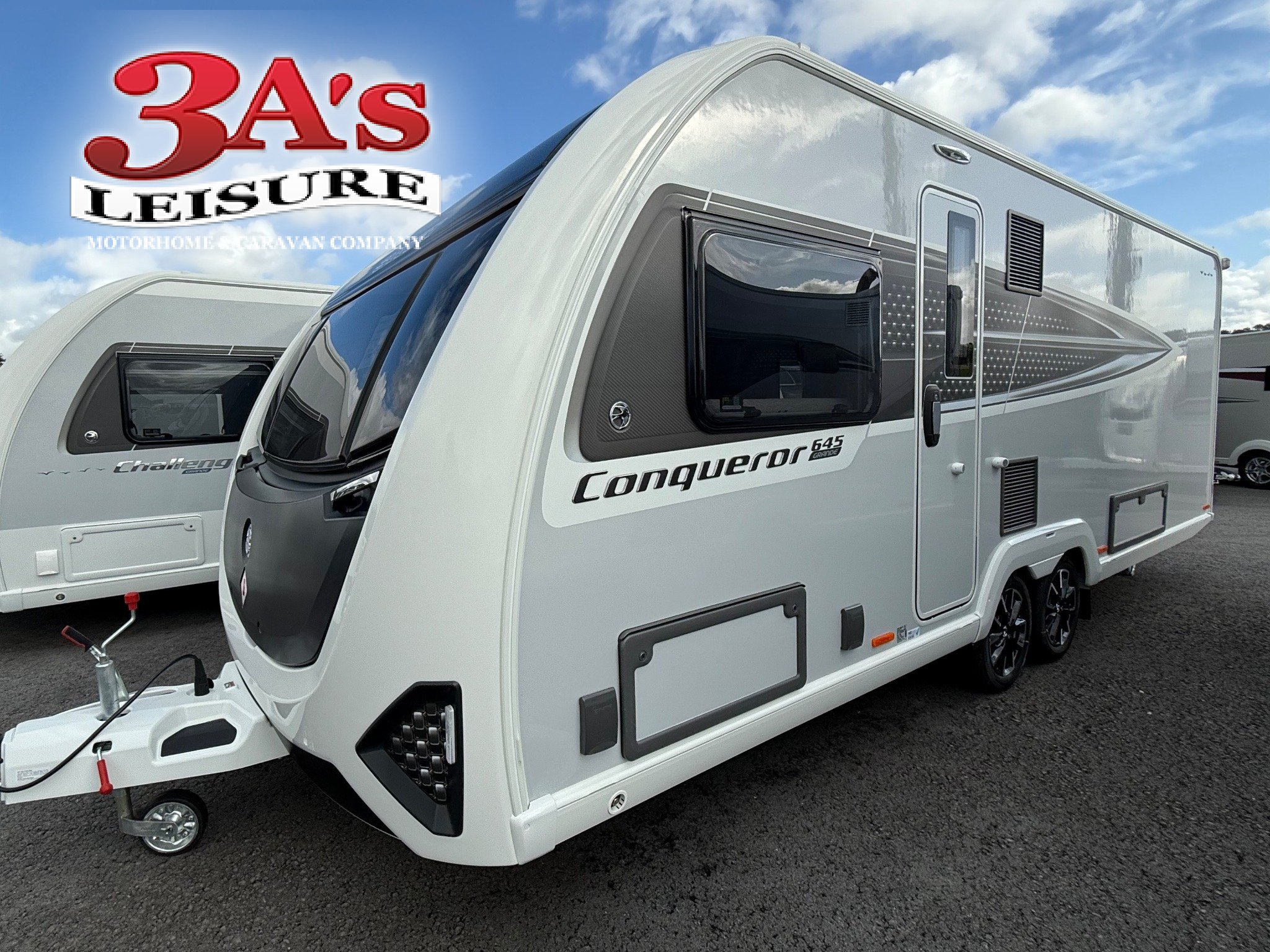 2026 Swift Conqueror 645 Grande
