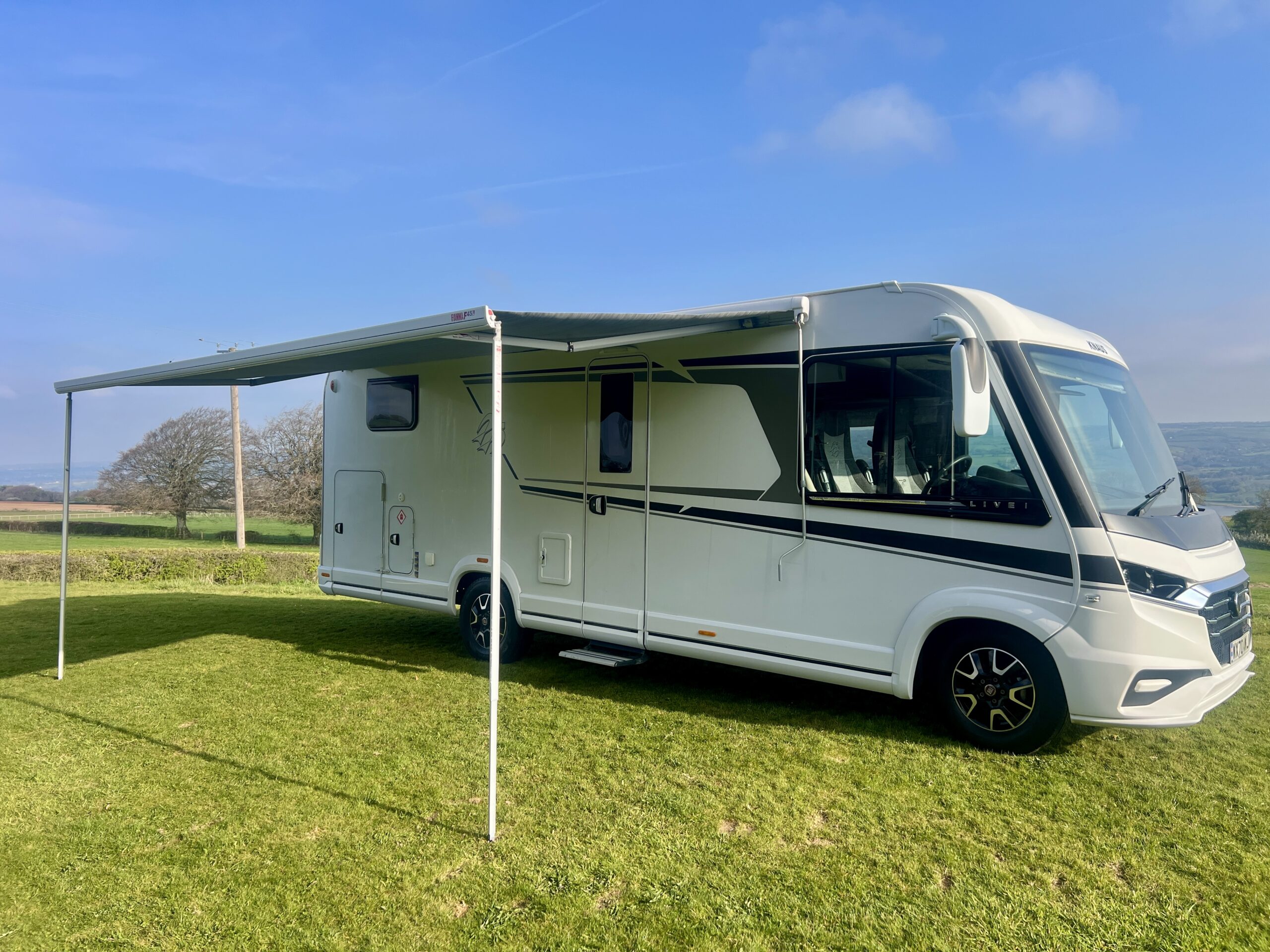 Knaus Live I 700 MEG