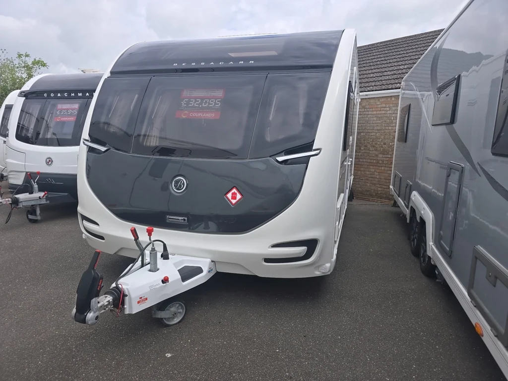 2000 Bessacarr By Design 835 Caravan