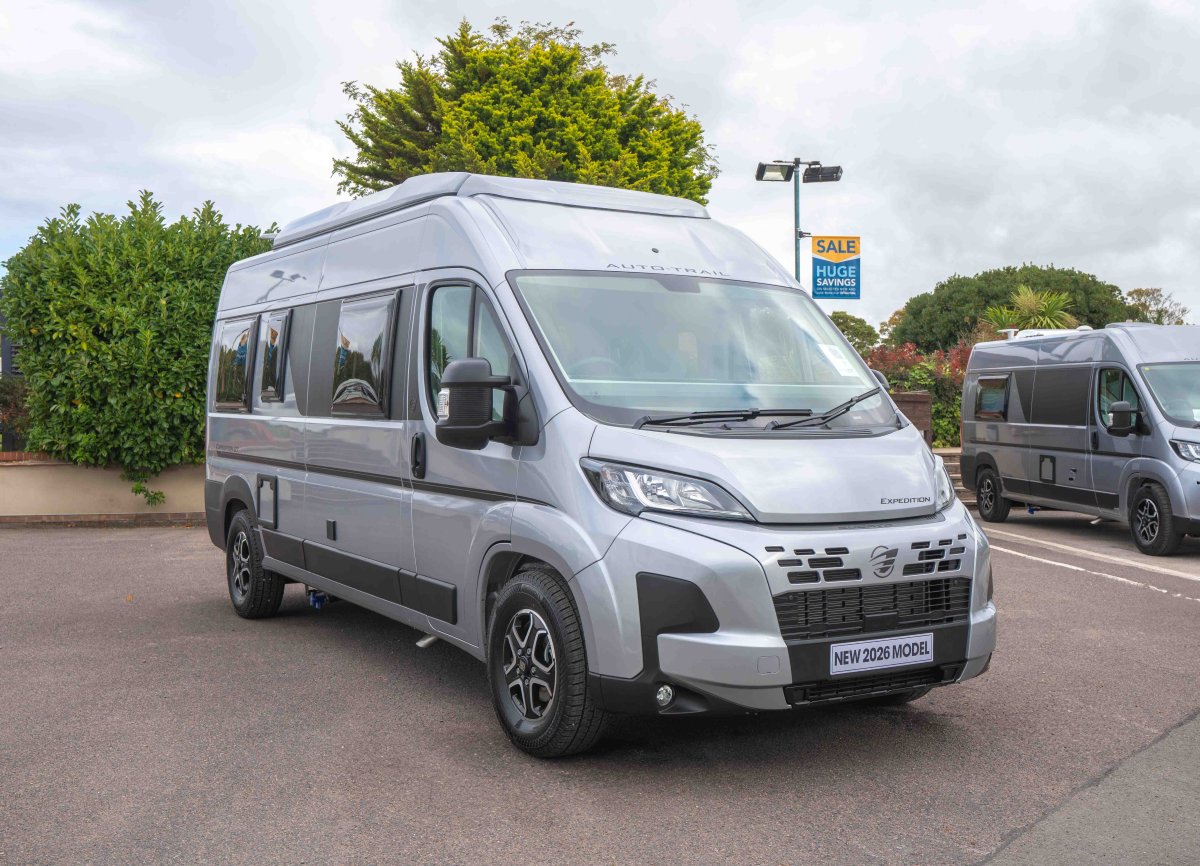 2026 Auto-Trail Expedition 67 140BHP Auto