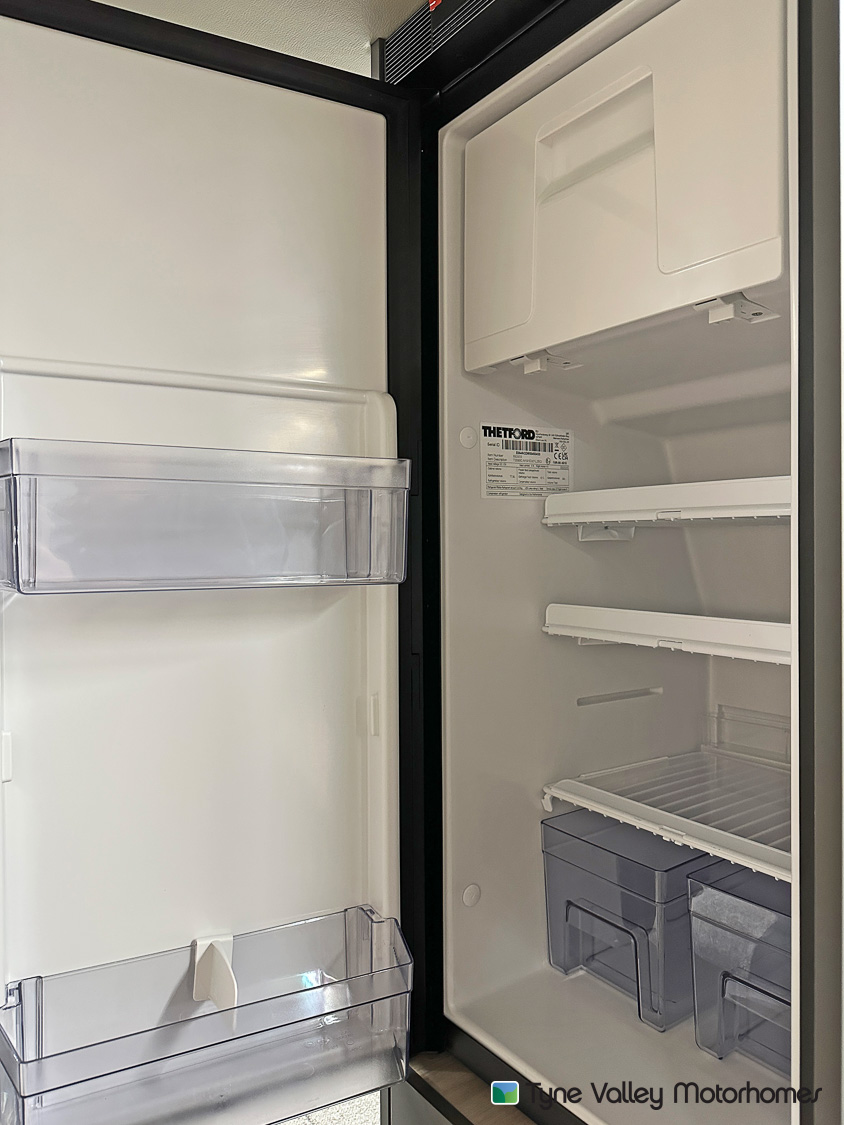 2025 Auto-Trail Expedition 67