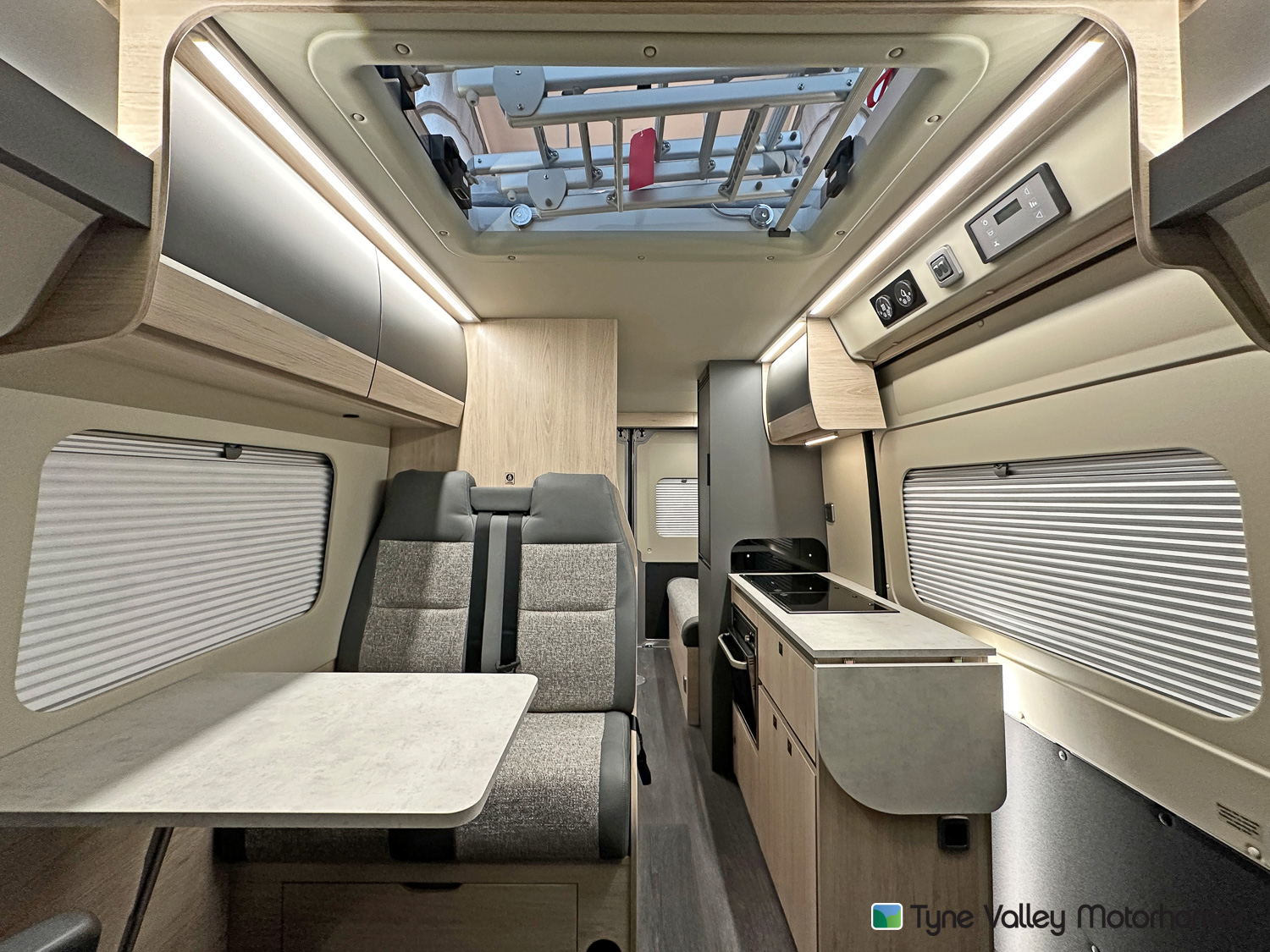 2025 Auto-Trail Expedition 67