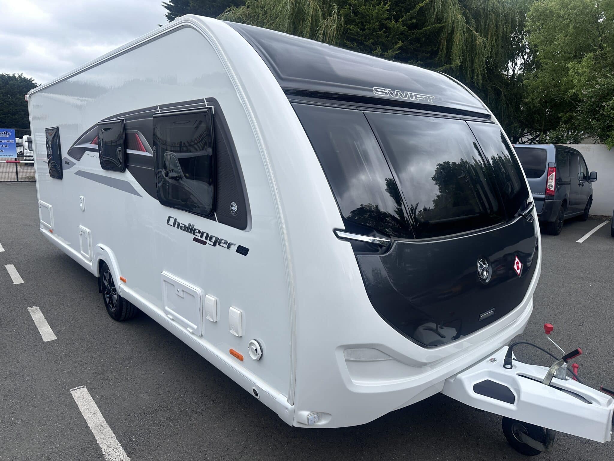 Exterior - Front