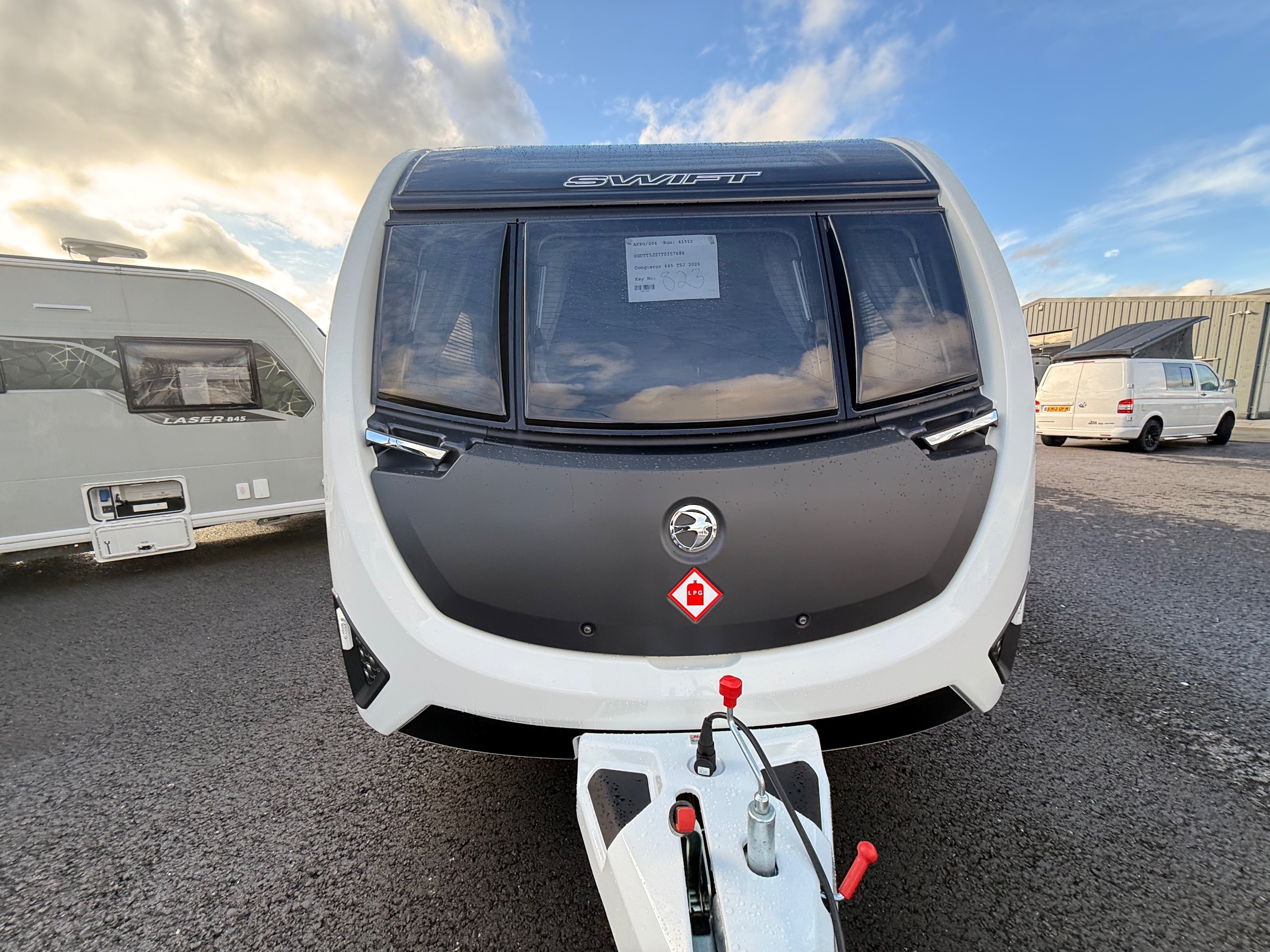 2026 Swift Conqueror 645