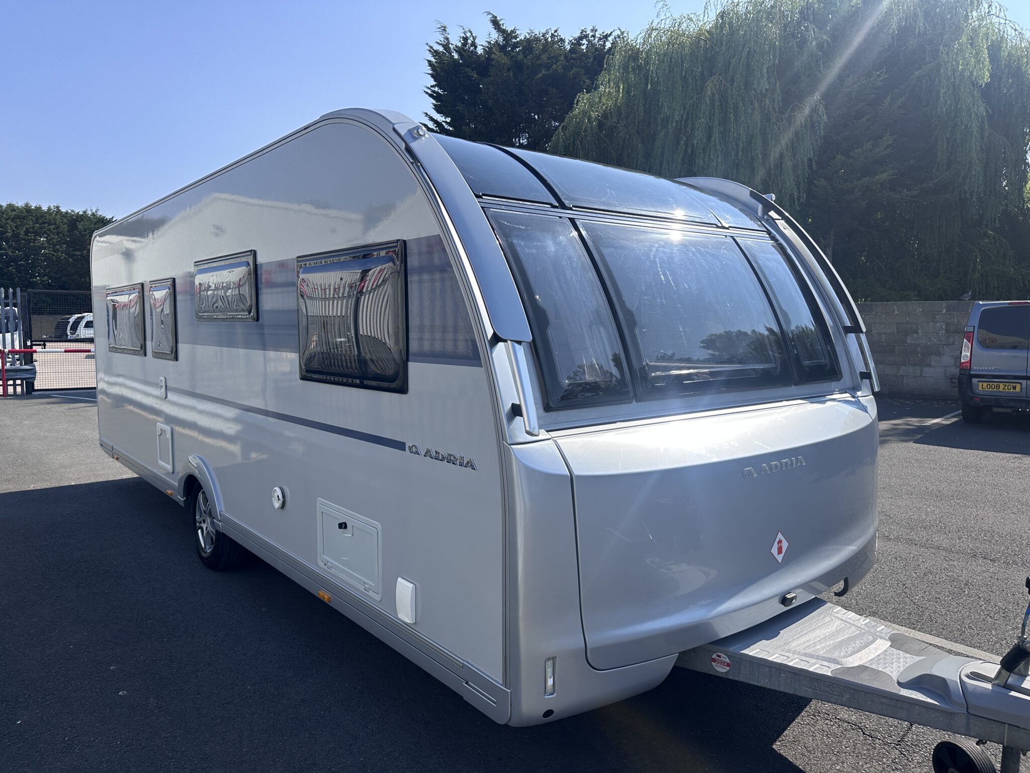 Exterior - Front