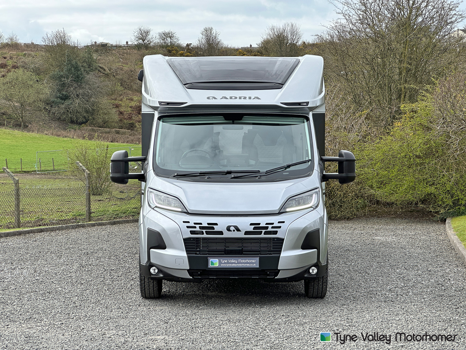 2026 Adria Matrix Supreme 670 SC