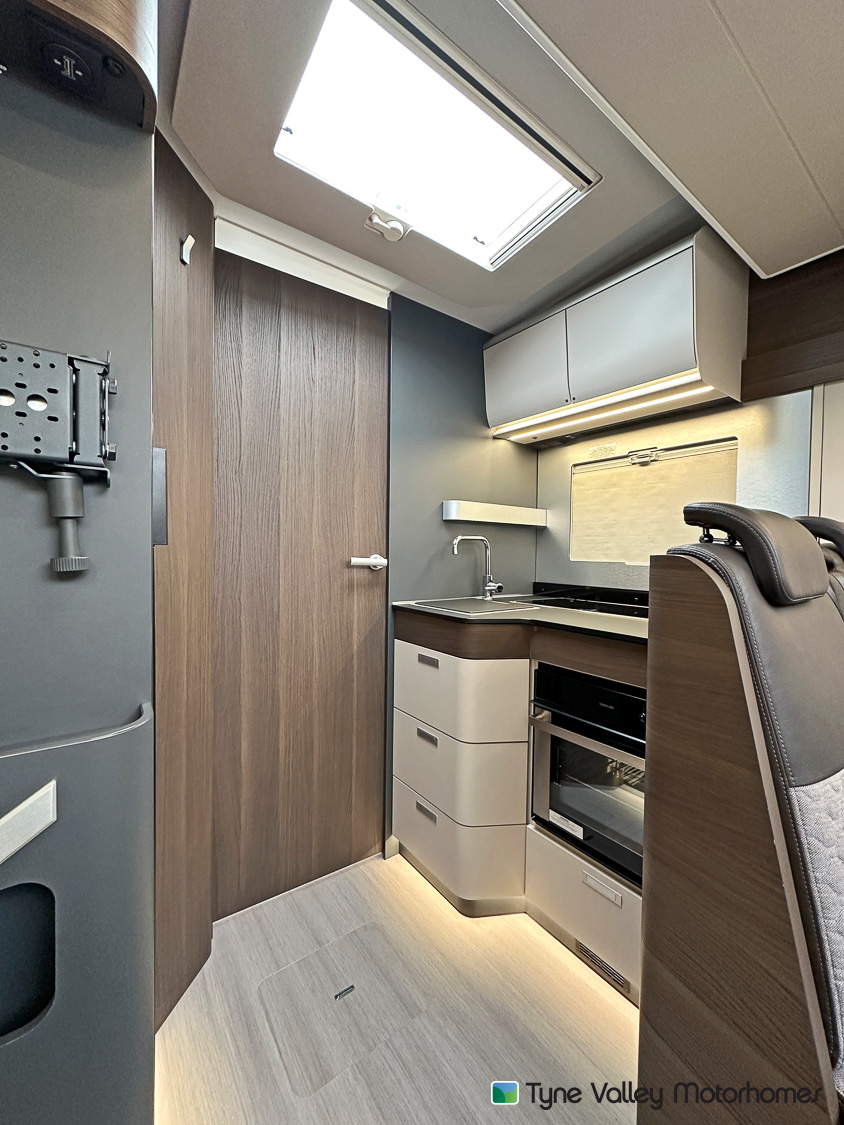 Adria Matrix Supreme 670 SC