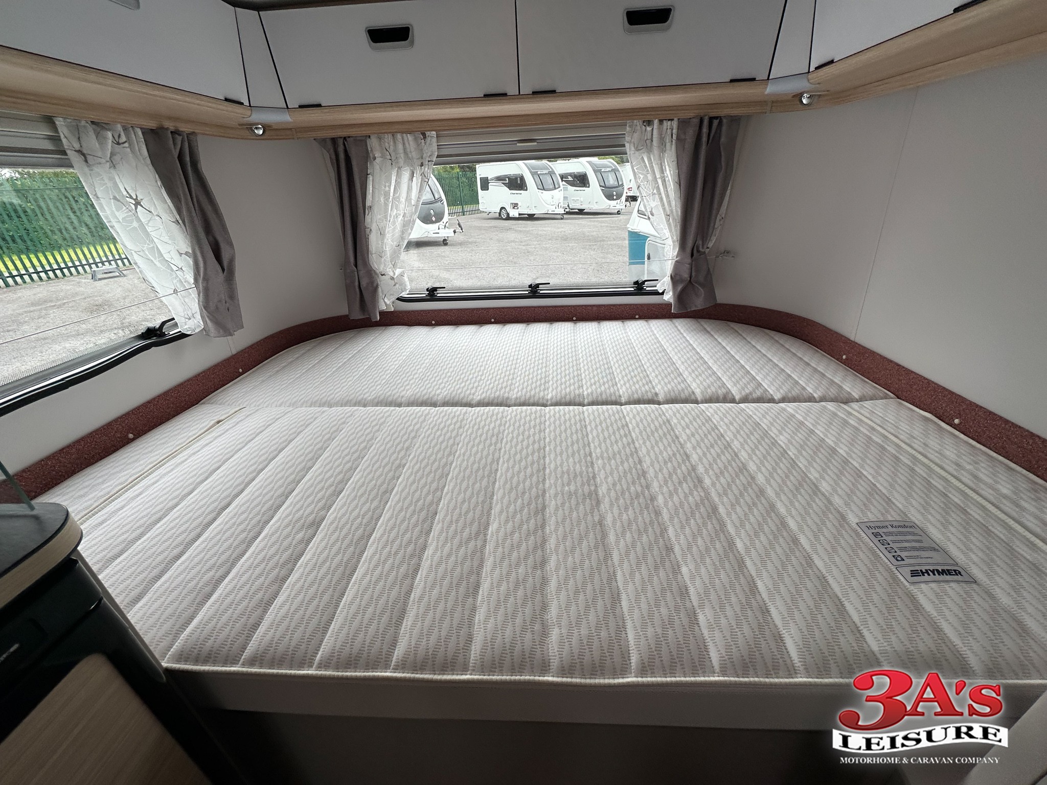 2024 Eriba Touring 530 TANGO RED EDITION