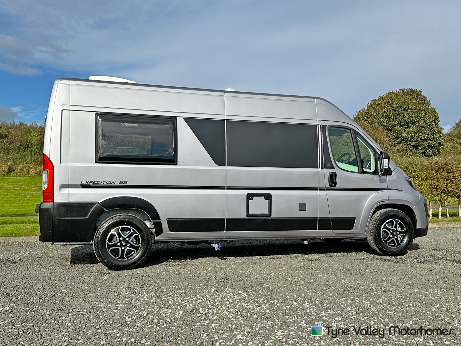 2025 Auto-Trail Expedition 66