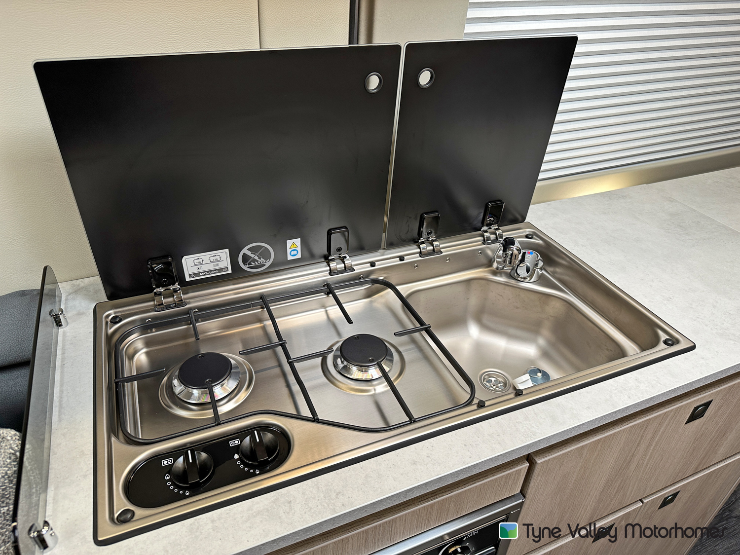2025 Auto-Trail Expedition 66