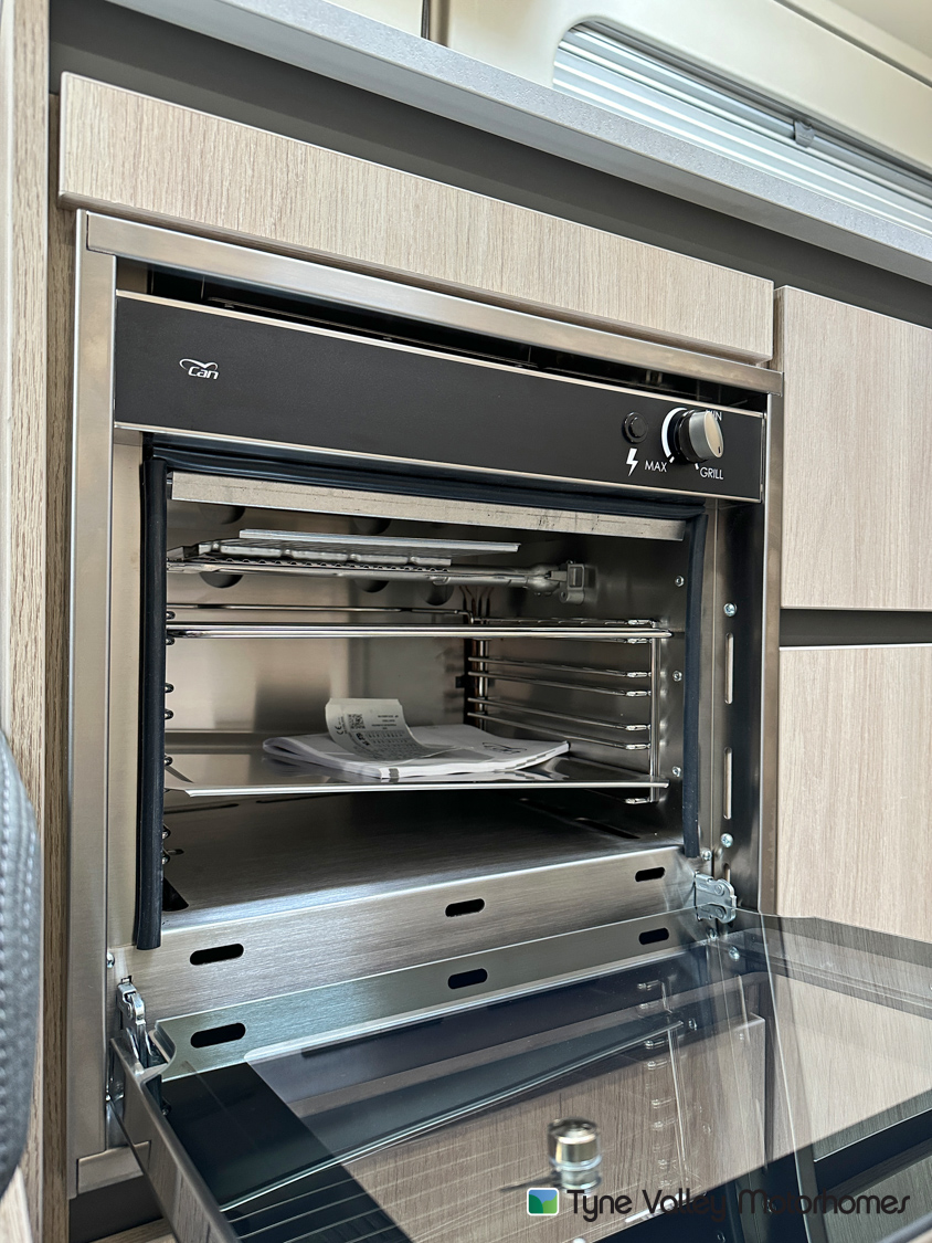 2025 Auto-Trail Expedition 66