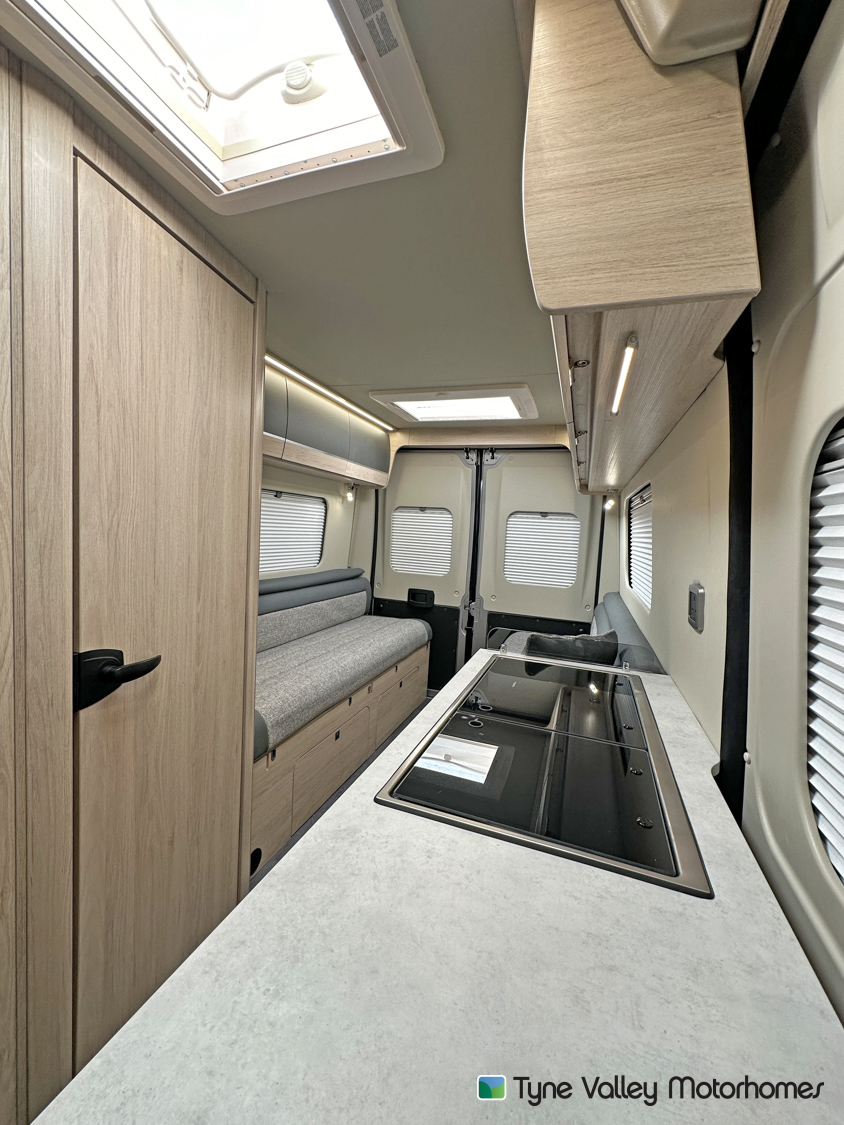 2025 Auto-Trail Expedition 66