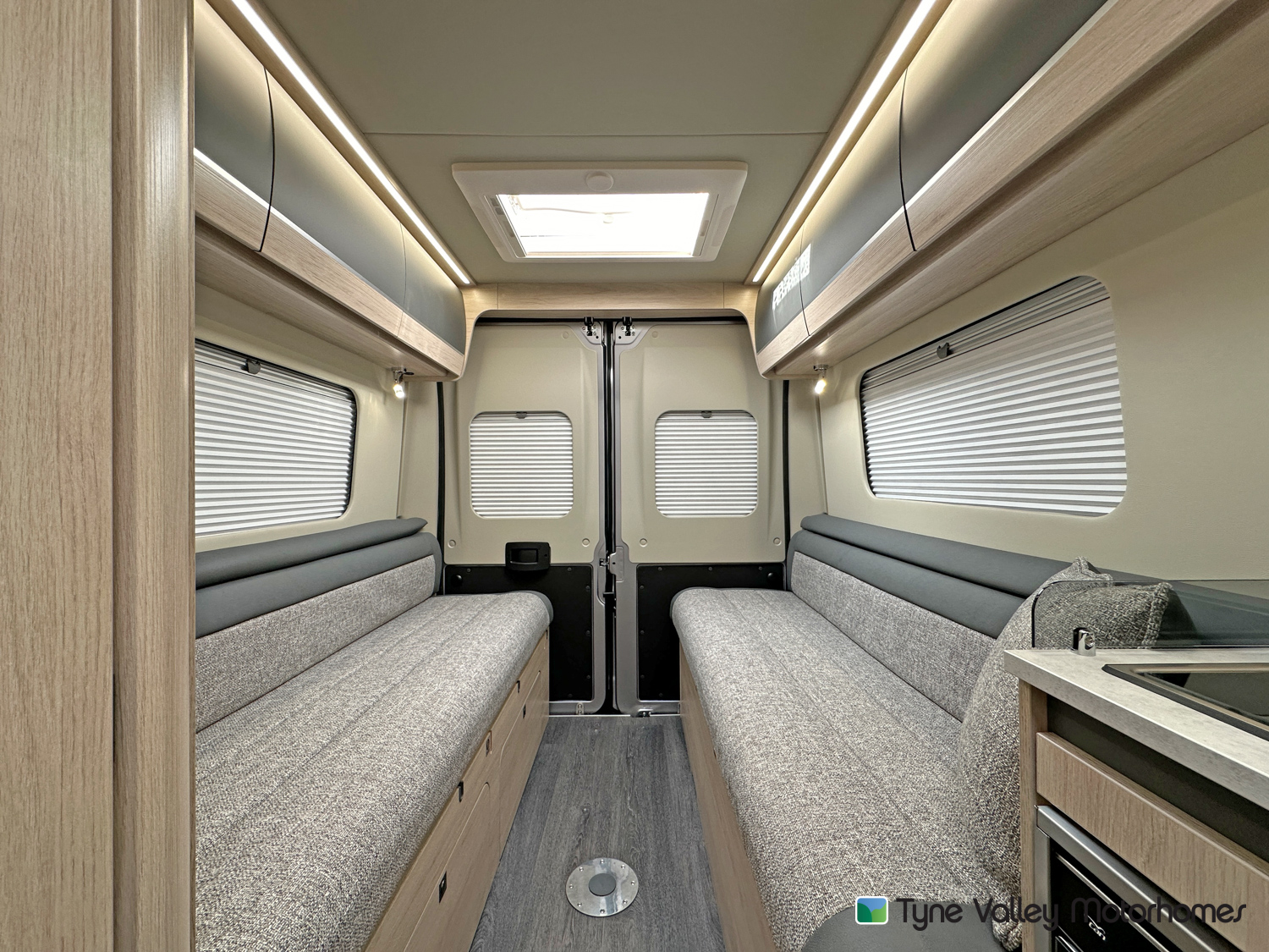 2025 Auto-Trail Expedition 66