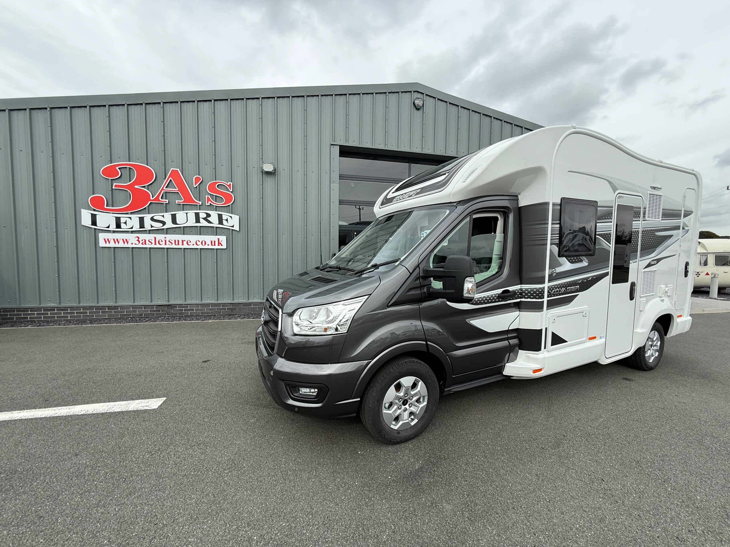 Swift Voyager 505