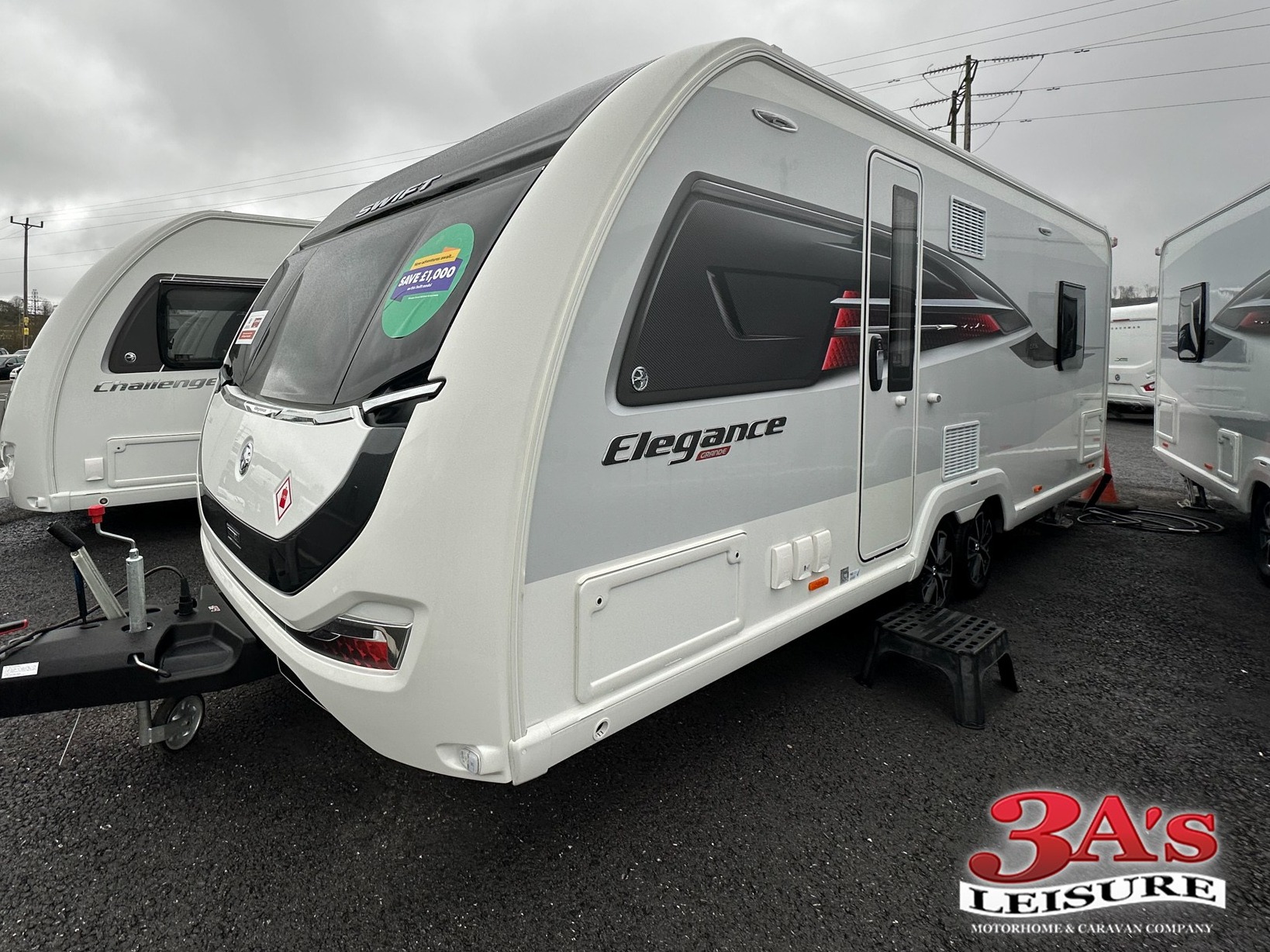 Swift Elegance Grande 860 - WITH E&P SELF LEVELING