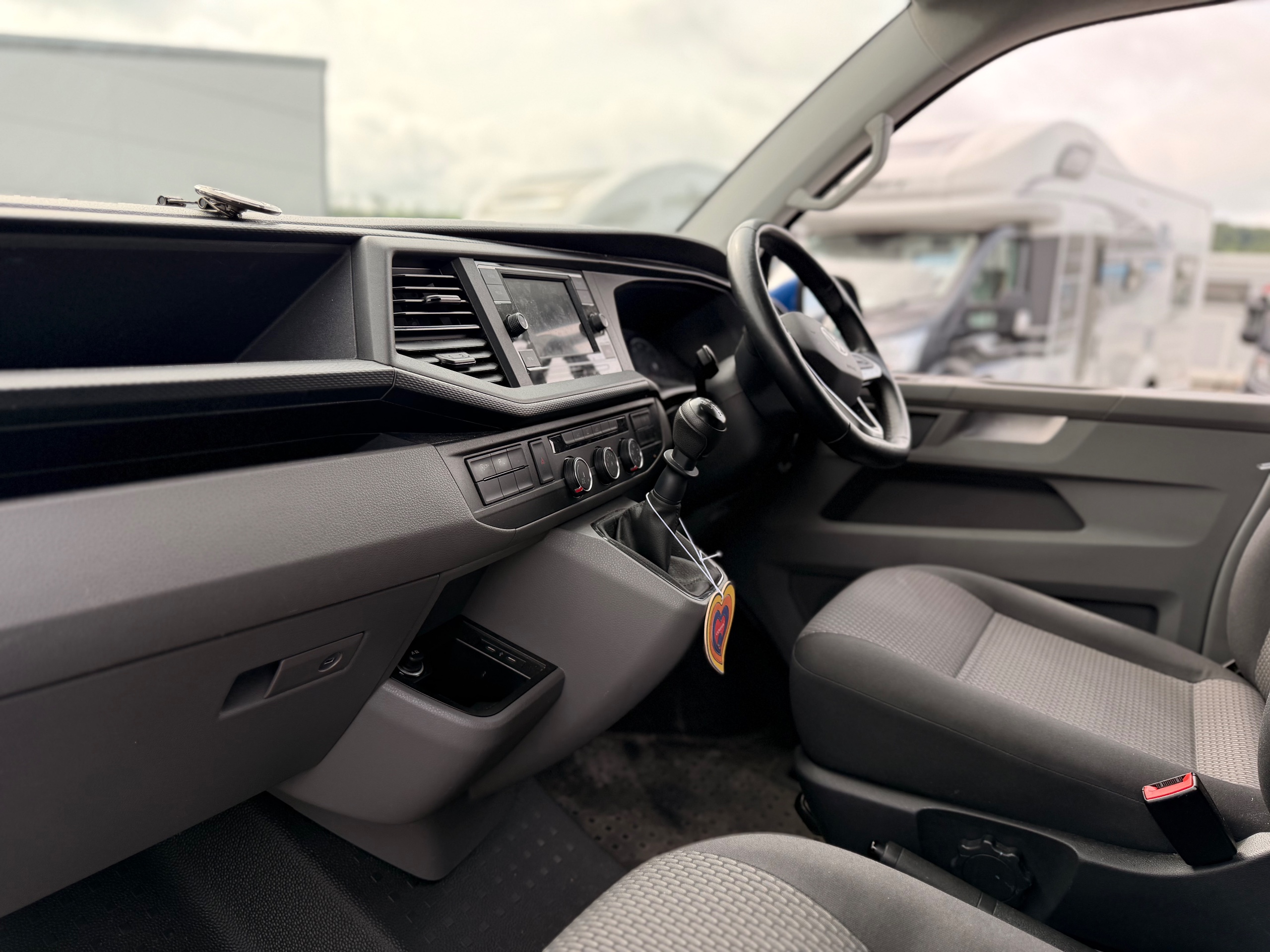 2022 Volkswagen Camper King