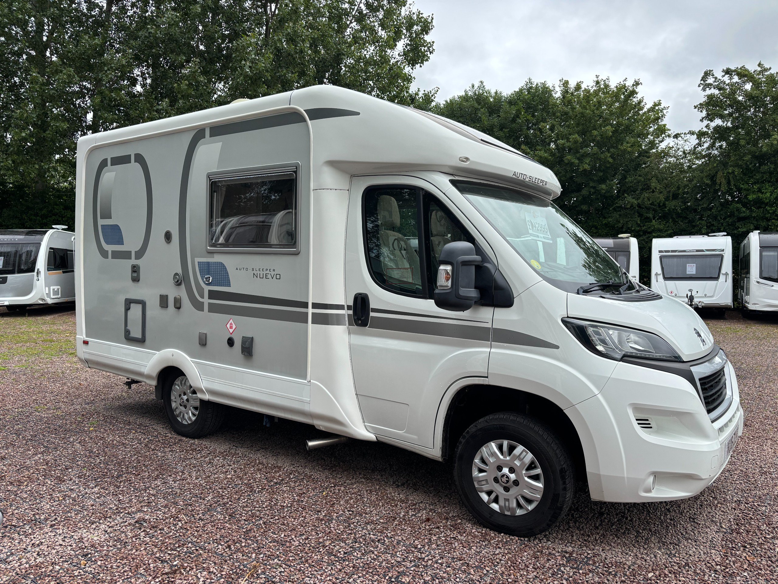 2016 Auto-Sleepers Nuevo Ek